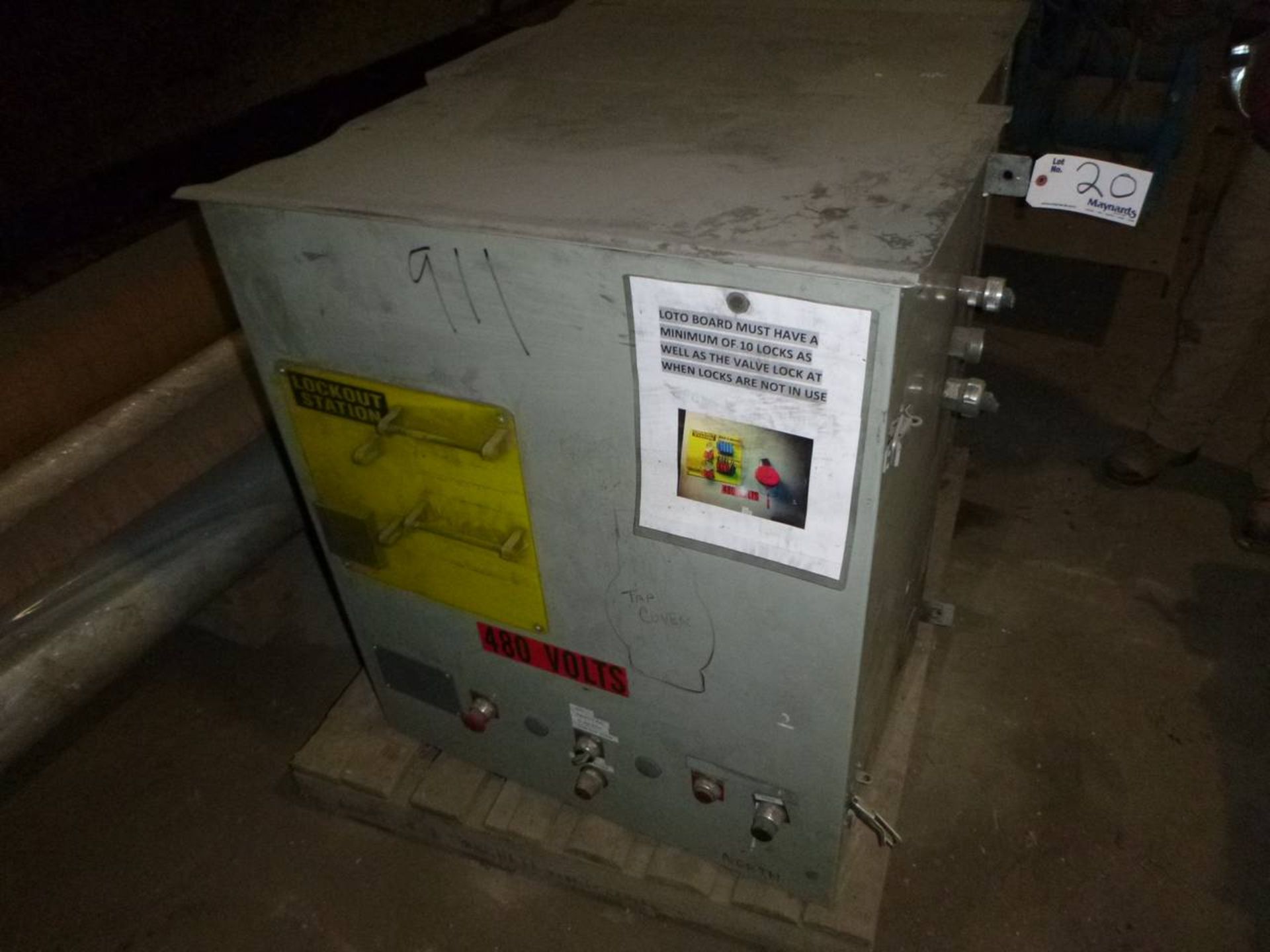 Quench pump control cabinet