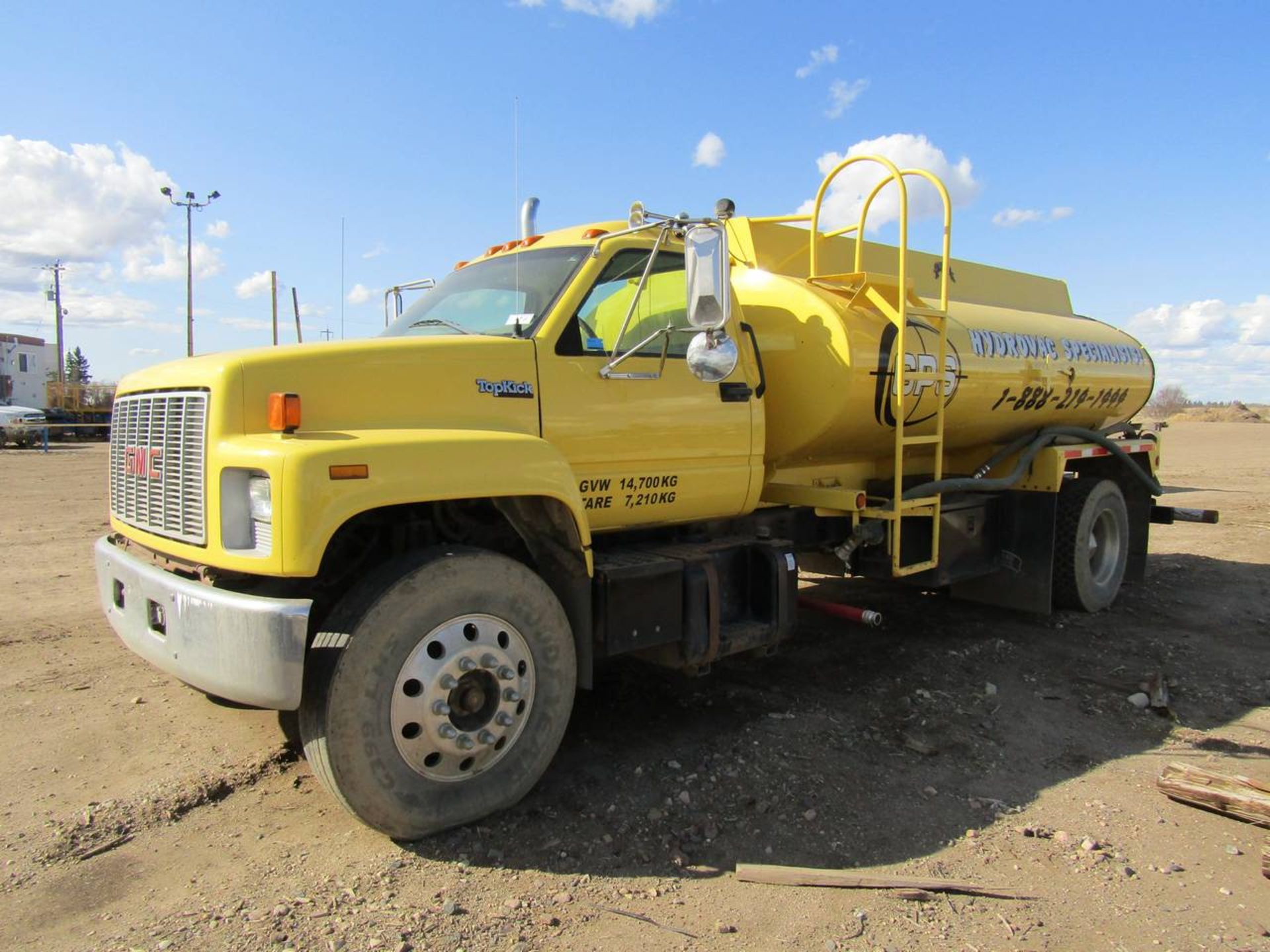 2000 GM Hydryovac Truck - Image 2 of 5