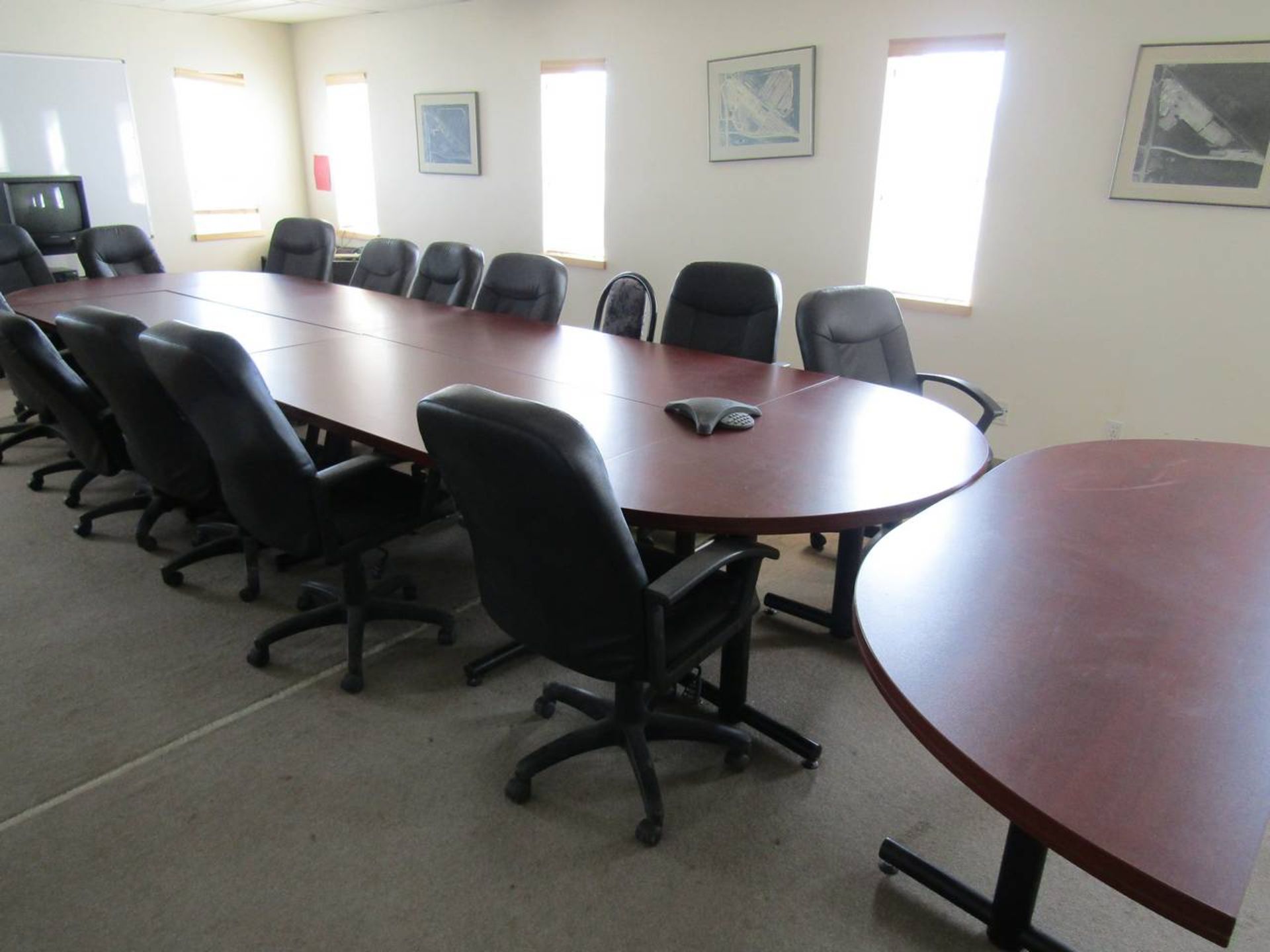 Contents of Boardroom - Image 2 of 2