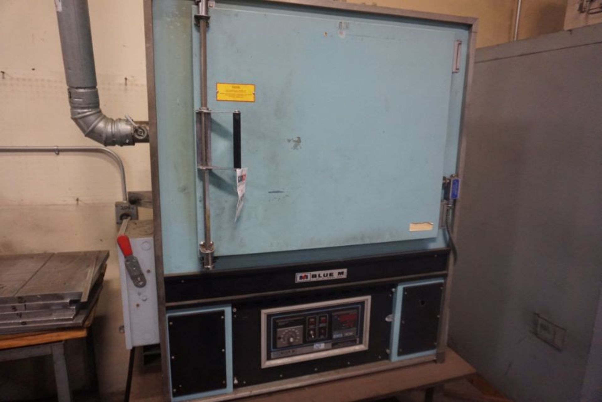 Blue M DC256C 650 Degree Max. Temp. Convection Oven, s/n DC3476 - Image 2 of 5