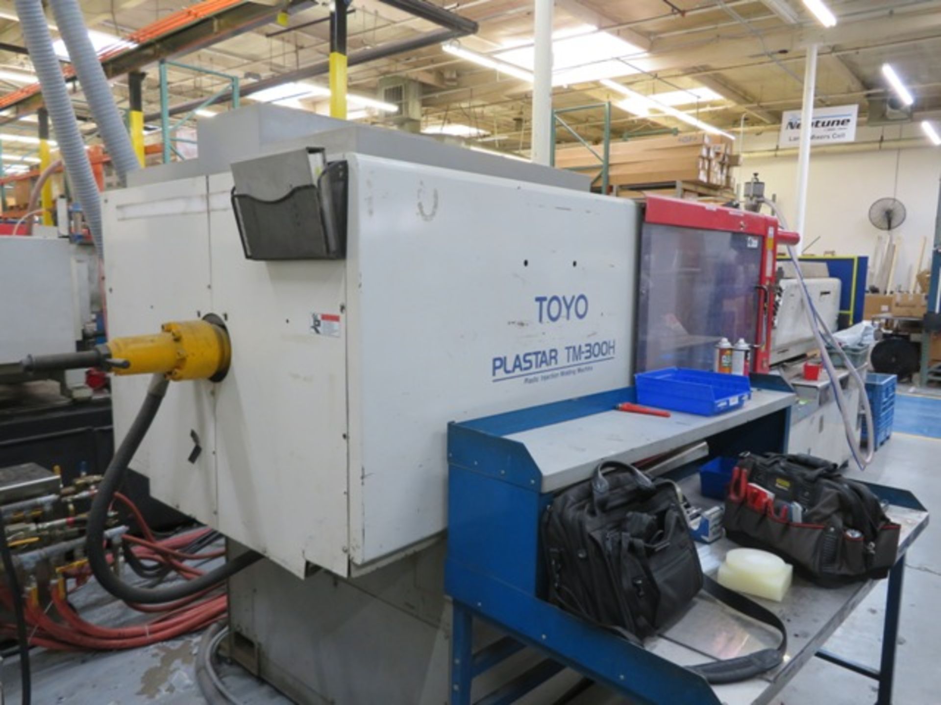 300 Ton 32.8 Oz Toyo TM-300H Injection Molding Machine, PLCS-9 Control, 1999, s/n 1207072