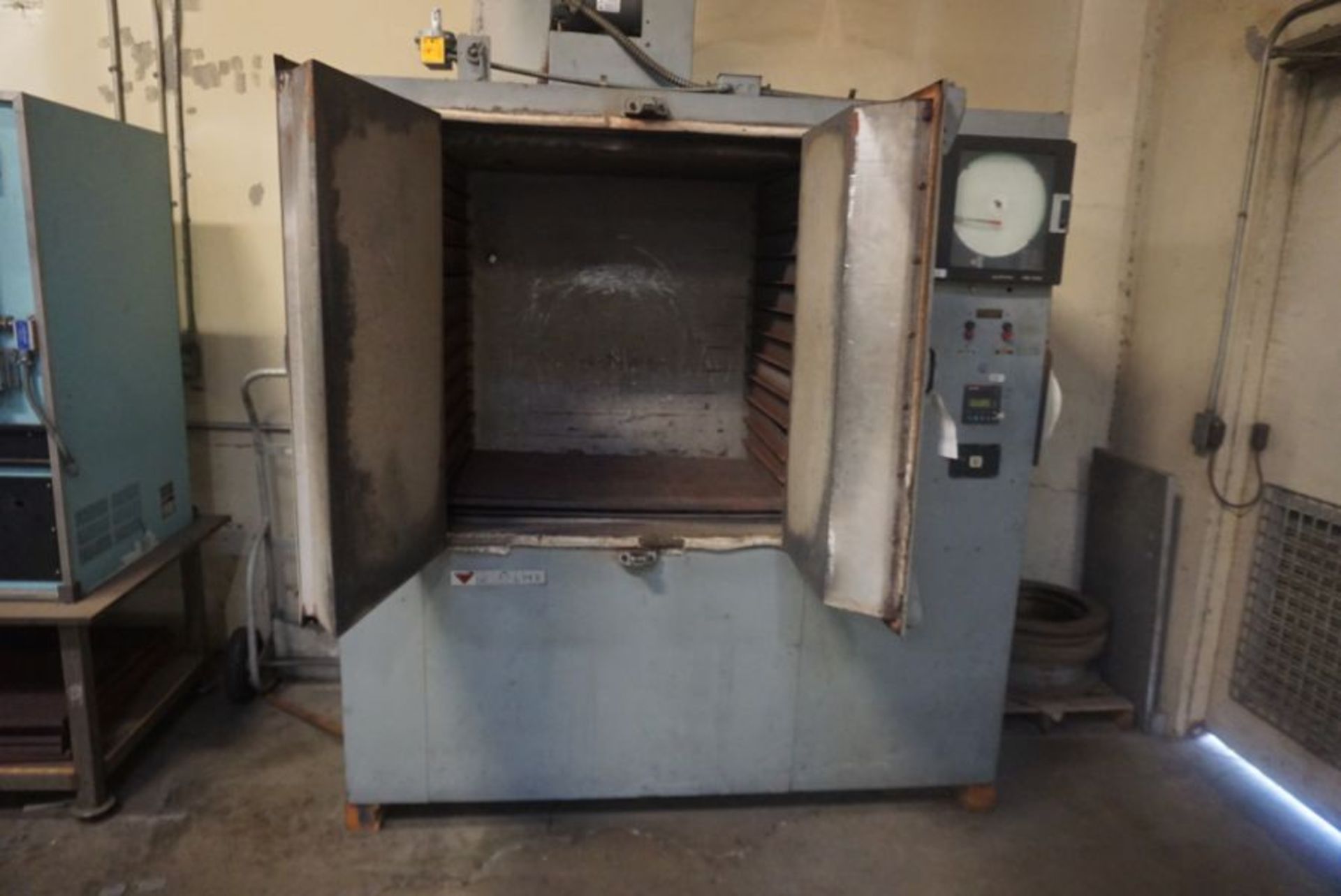 Despatch V-29SD 850 Degree Max. Temp. Curing Oven, s/n 93275 - Image 4 of 6