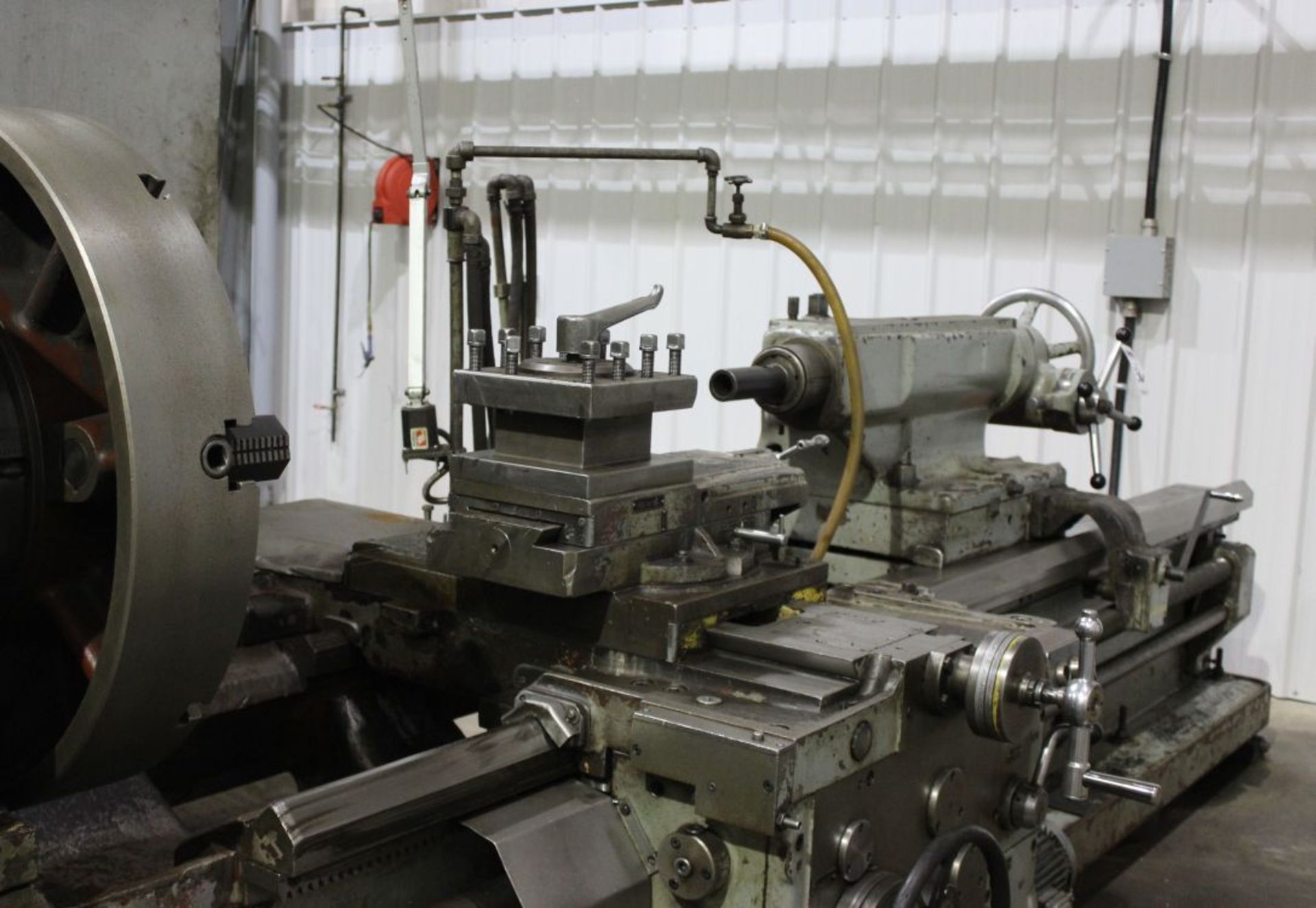 Stanko IA64 Engine Lathe, 31 1/2" x 110", 17" OCS, taper, I/M threading, s/n 393, new late 1960's - Bild 5 aus 6