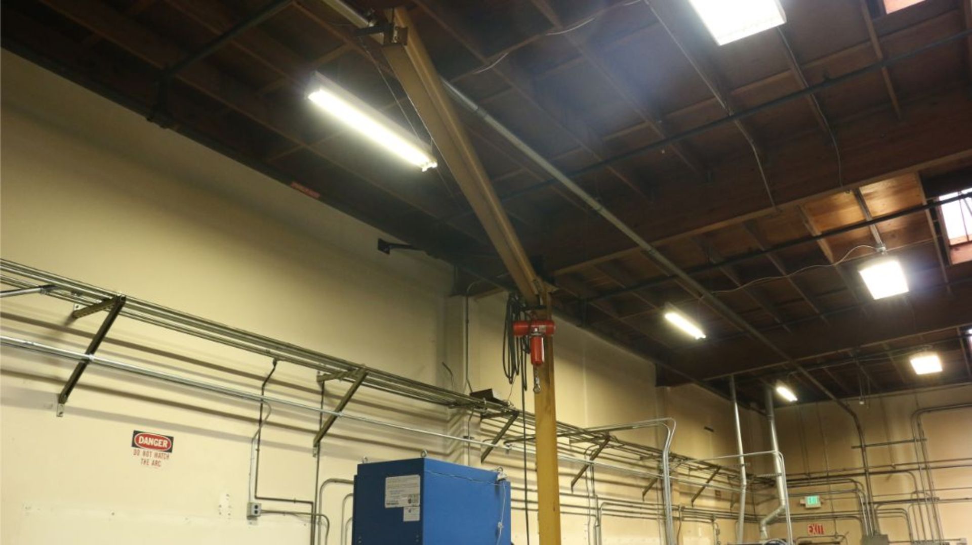 Gorbel 1/2 Ton Jib Crane with 1/2 Ton CM Lodestar Hoist - Image 2 of 4