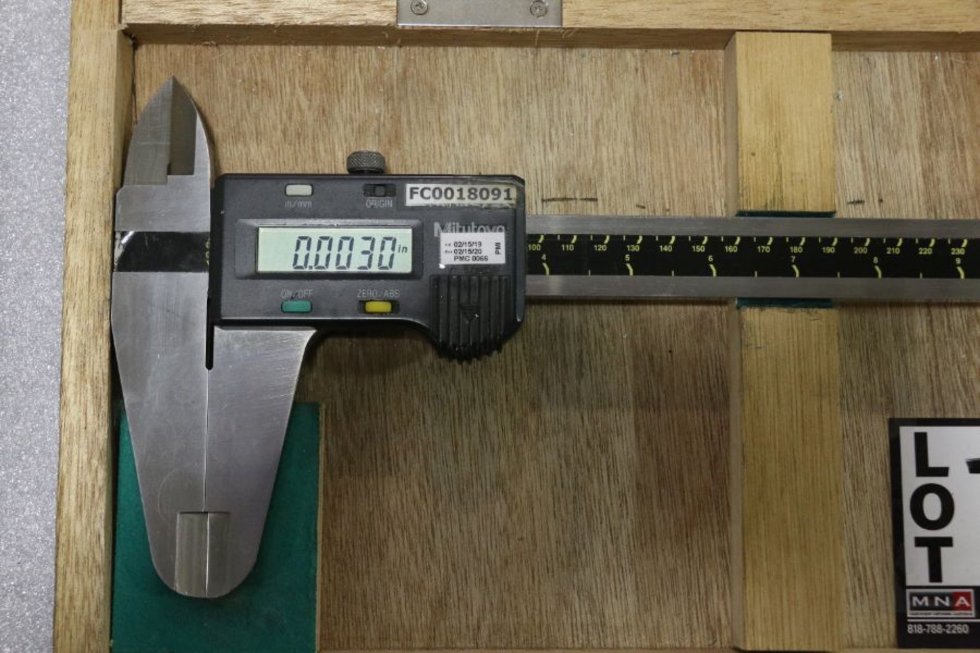 24" Mitutoyo Digimatic Digital Caliper - Image 4 of 4