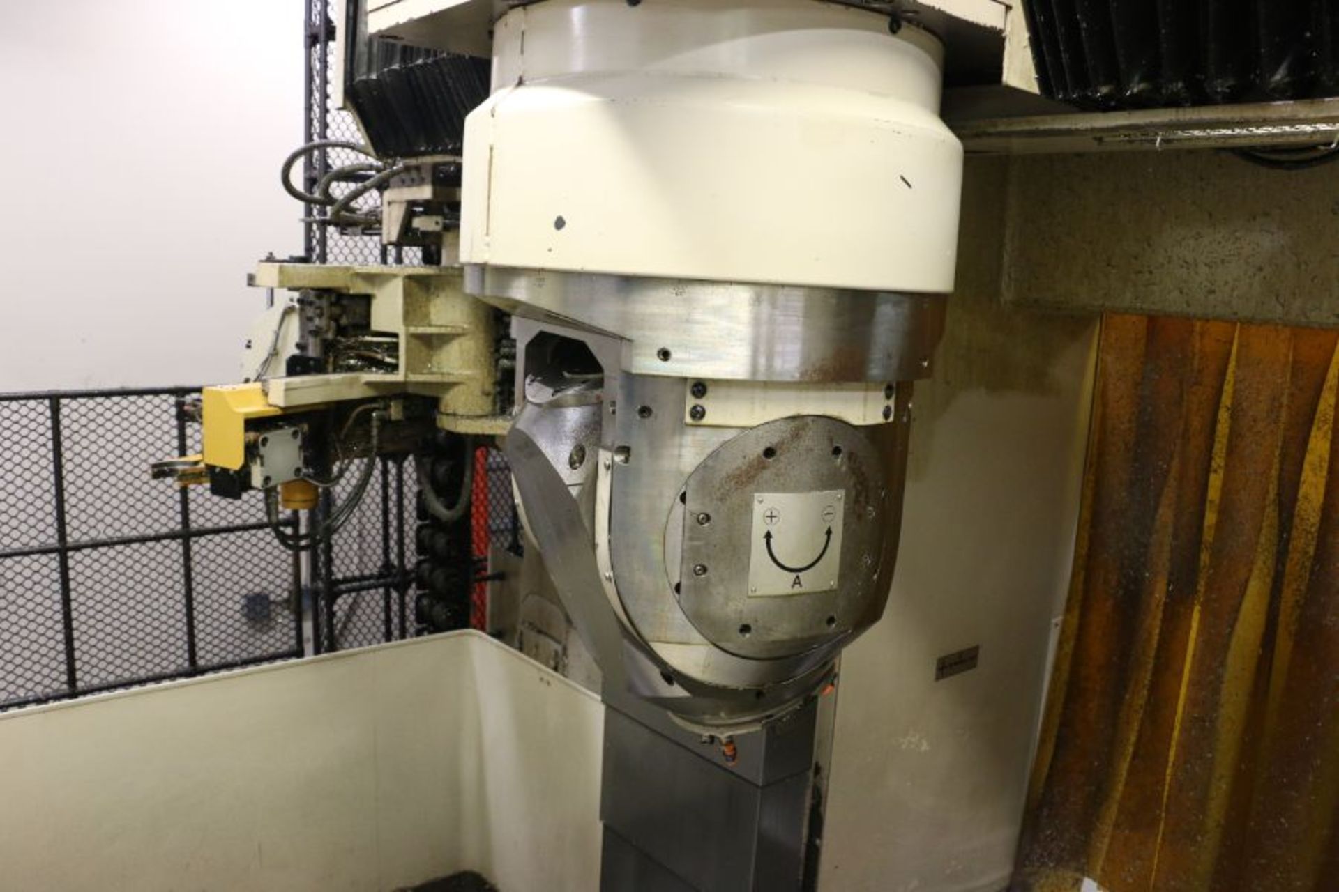 Mitsubishi M-VS 175 5-Axis CNC Vertical Bridge Type Machining Center, Fanuc 15M Control - Image 5 of 10