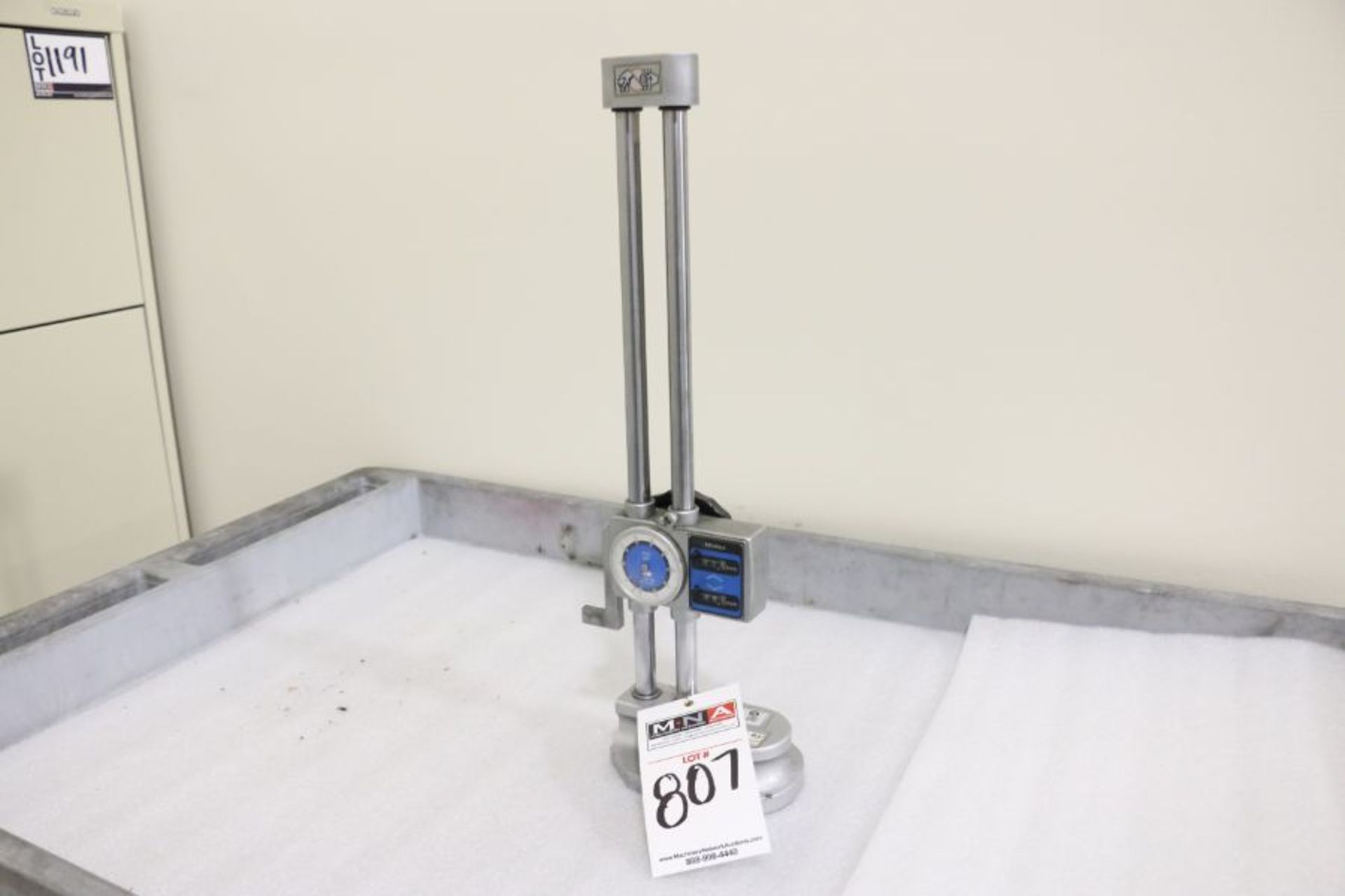 12" Mitutoyo Height Gage - Image 3 of 4