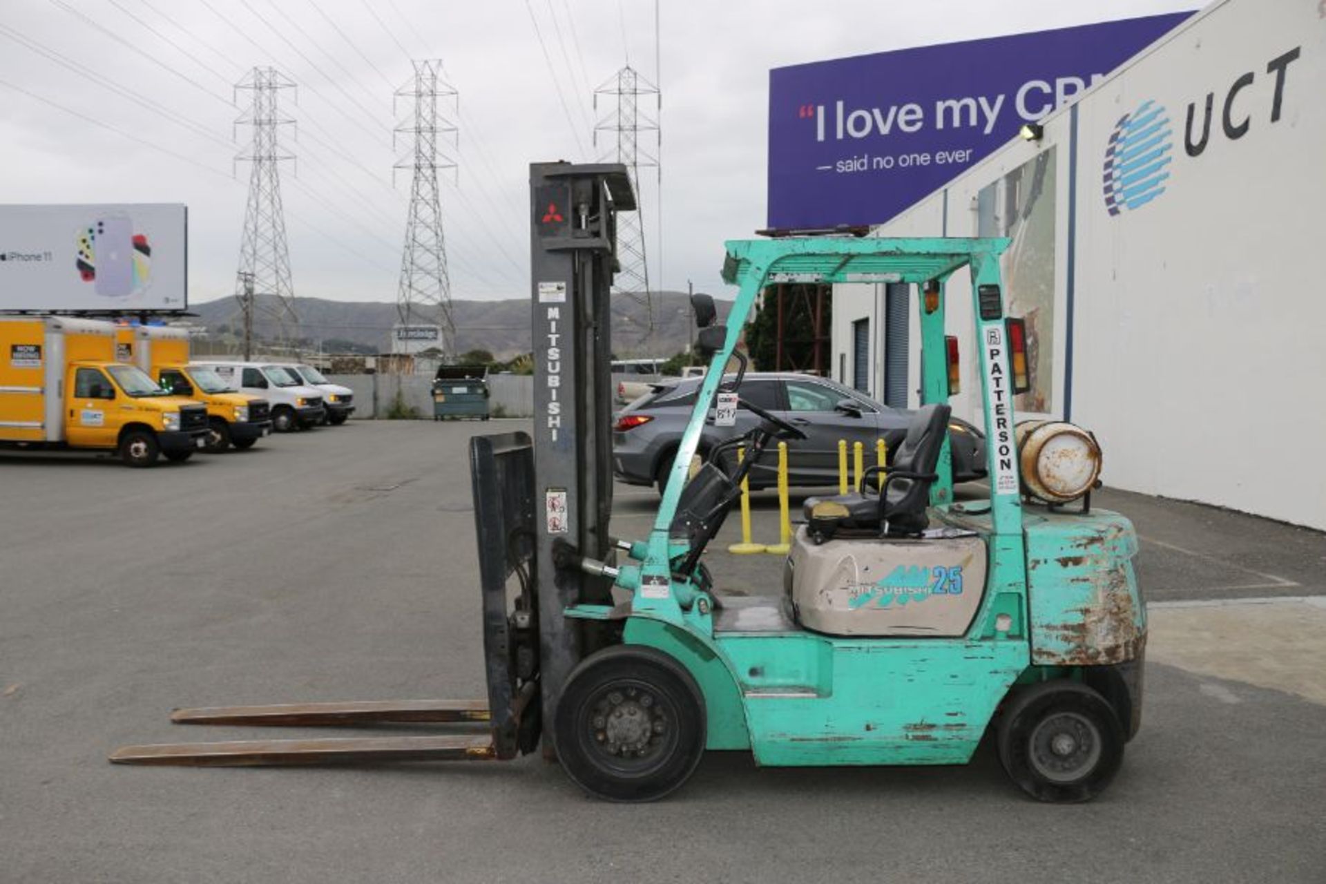 Mitsubishi FG25, 5000Lbs Cap. LP Forklift, 9442 Hrs., s/nAF17B-01763