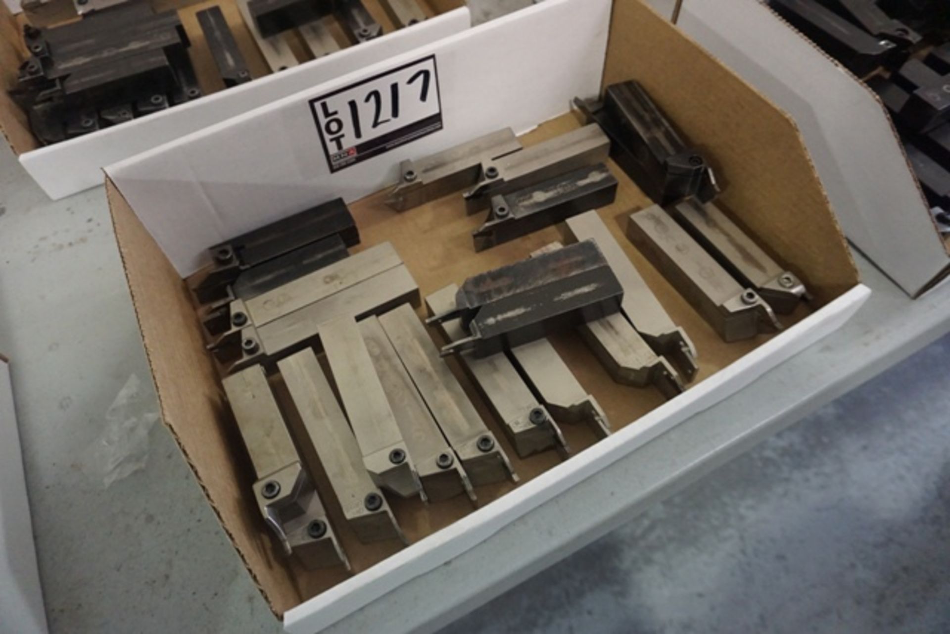 Assorted Carbide Insert Tool Holders - Image 2 of 4