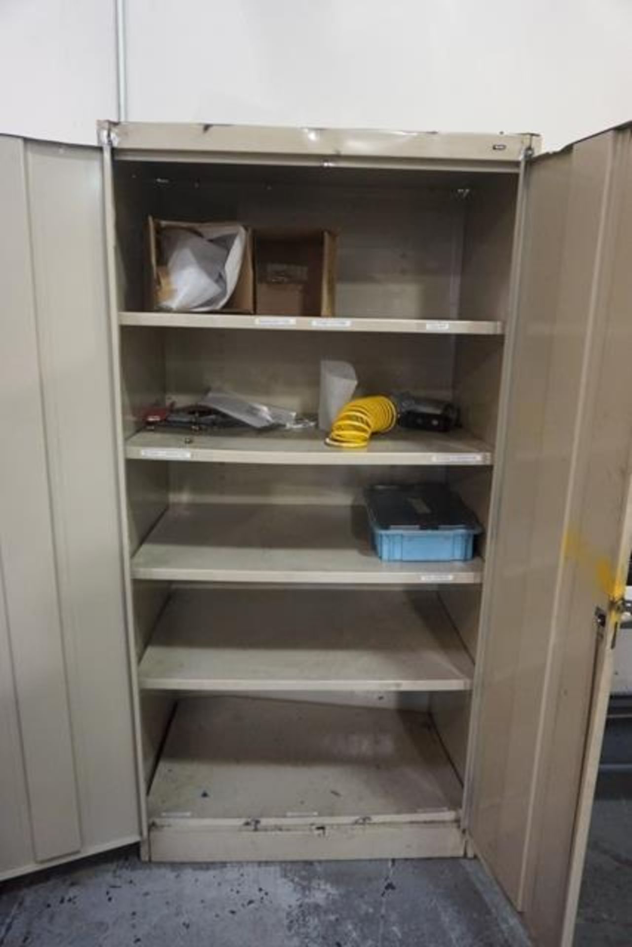 2 Door Cabinets - Image 2 of 5