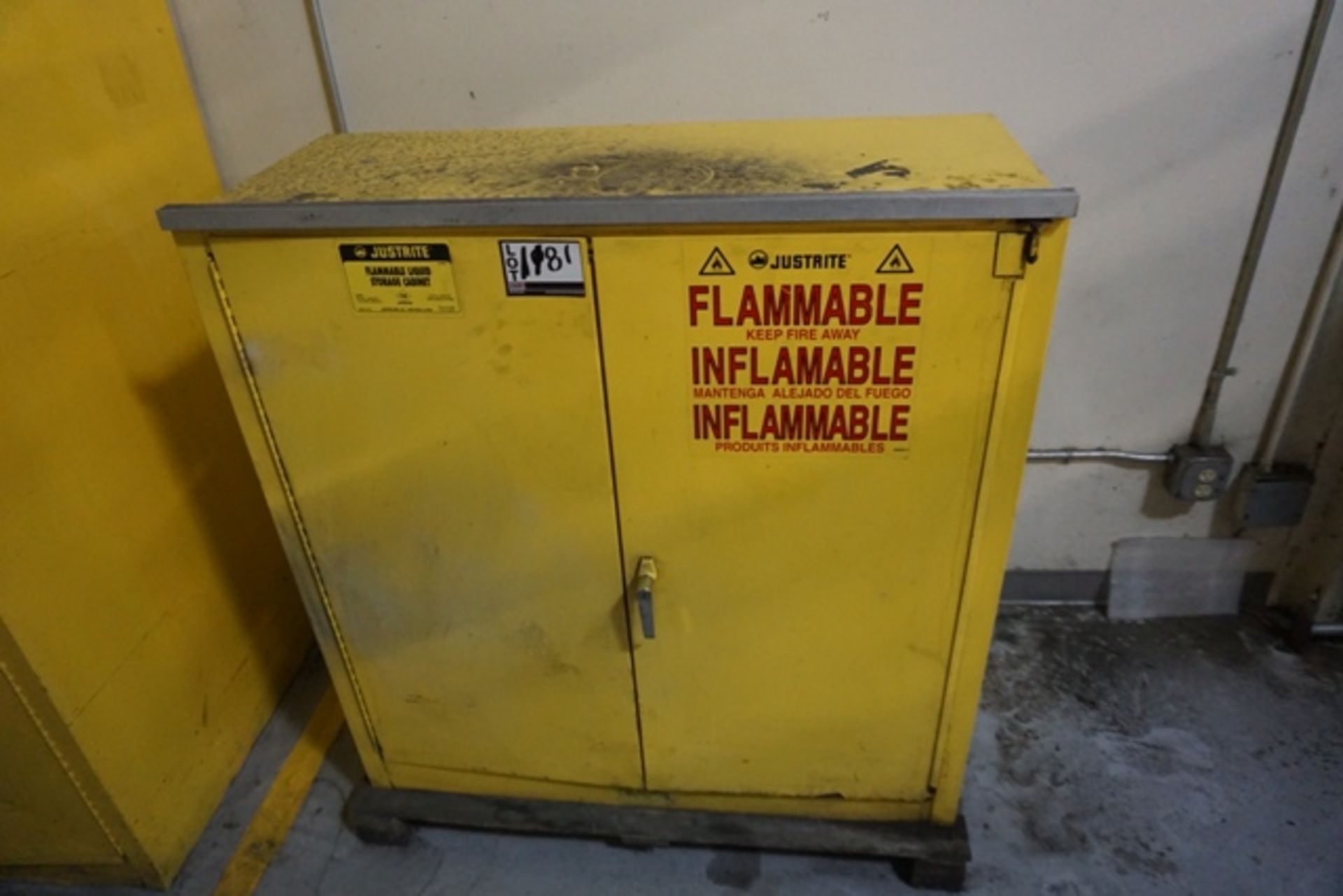 Justrite 30 Gal. Cap. Flammable Liquid Storage Cabinet - Image 2 of 4