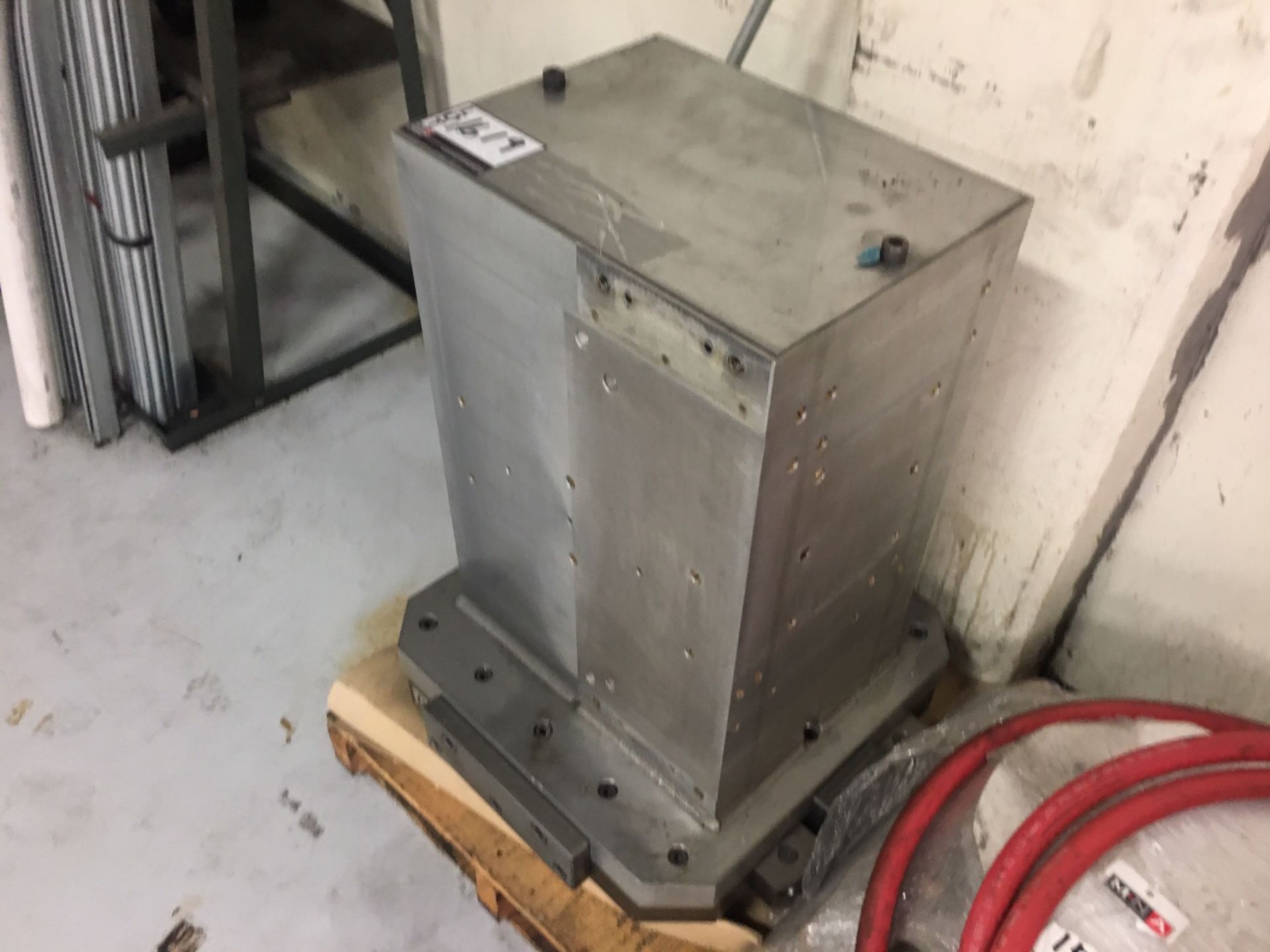 20" Pallet for Mori Seiki SH-500 with 12" x 16" x 23" Tombstone - Image 2 of 5