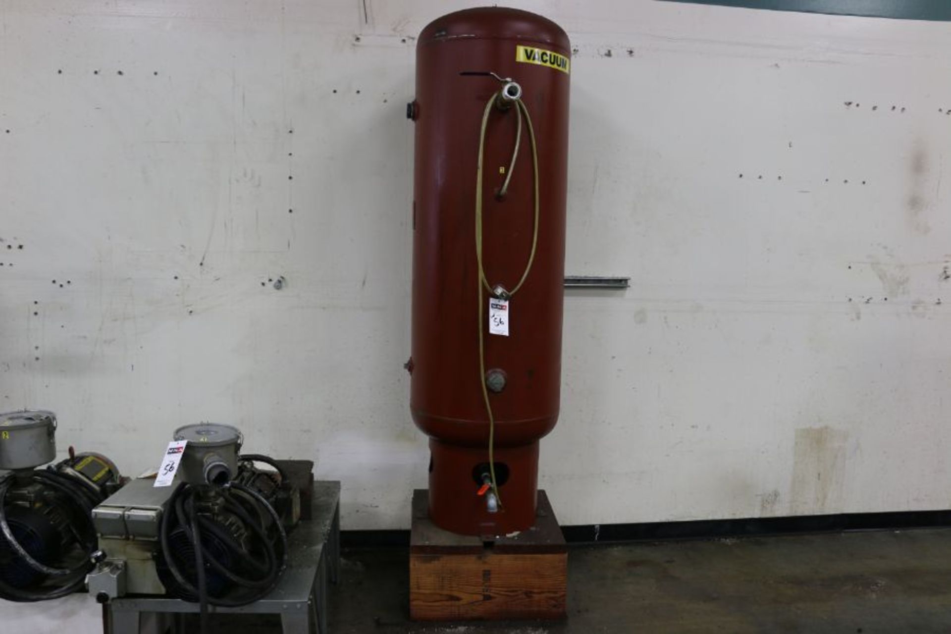 Vacuum System with Busch Vacuum Pump and Air Tank - Image 3 of 4