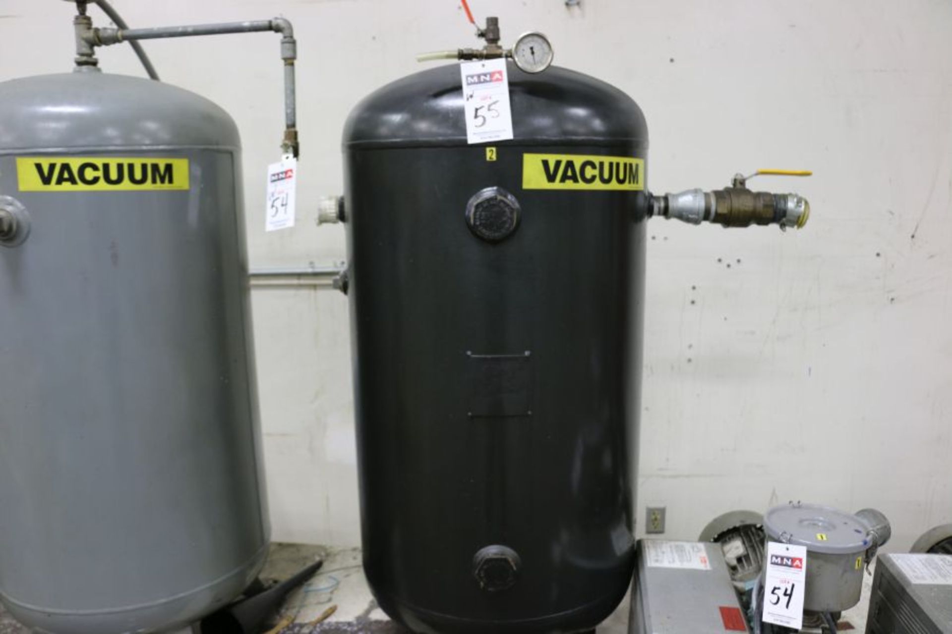 Vacuum System with Busch Vacuum Pump and Air Tank - Image 3 of 4