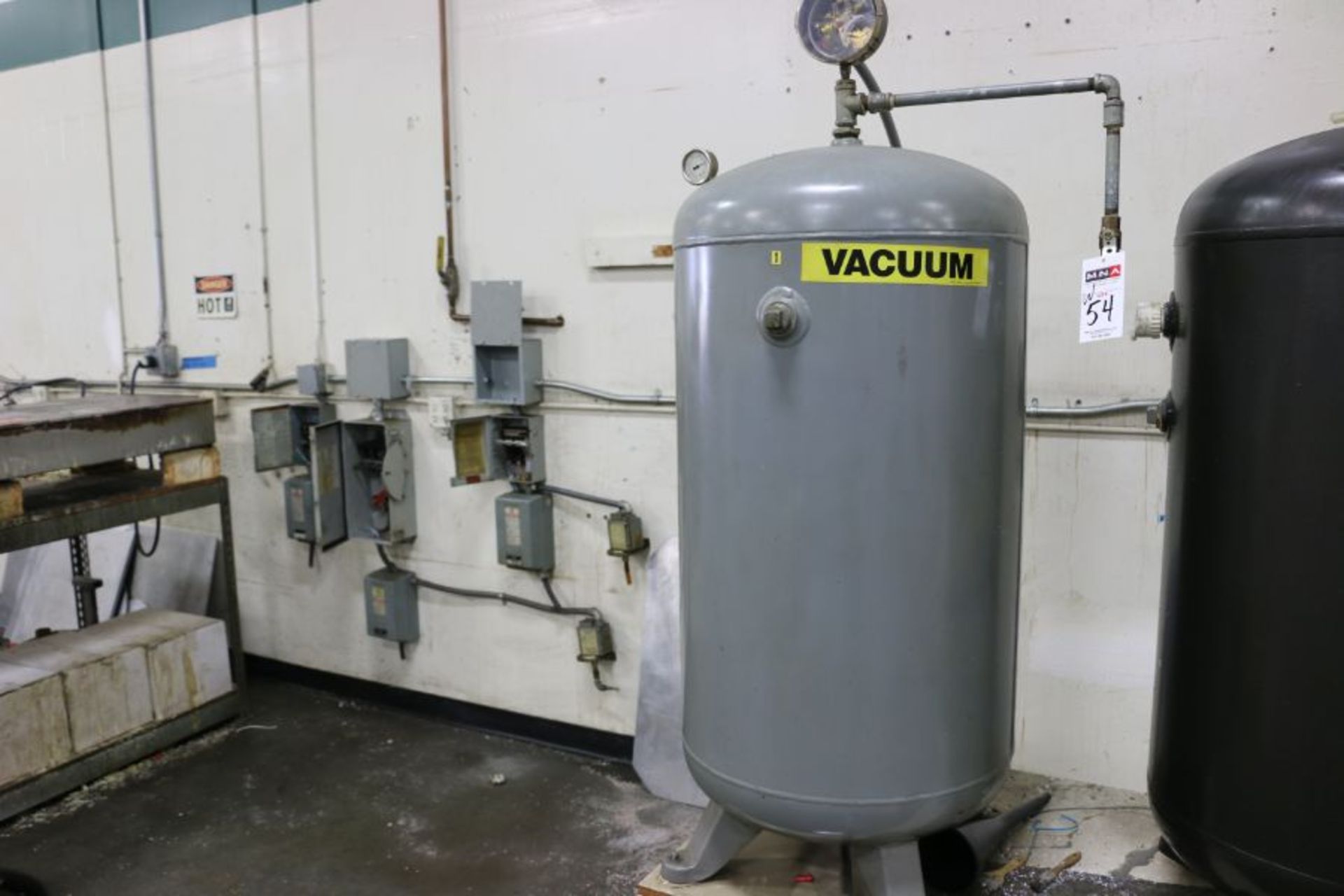 Vacuum System with Busch Vacuum Pump and Air Tank - Image 3 of 4