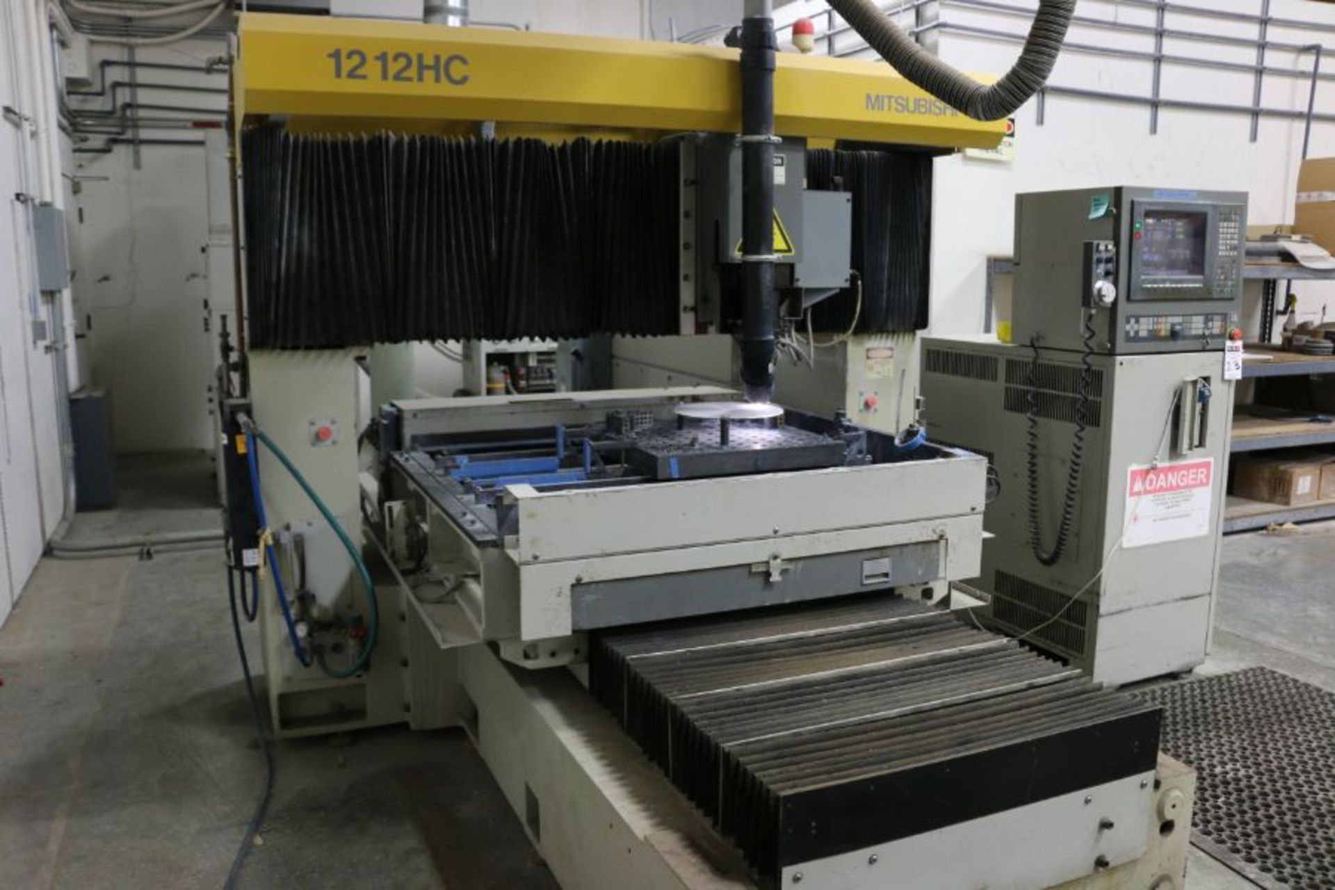 Mitsubishi 1212HC CNC CO2 Laser, 3 KW, 49.2” x 49.2” travels, New 1992 - Image 3 of 9