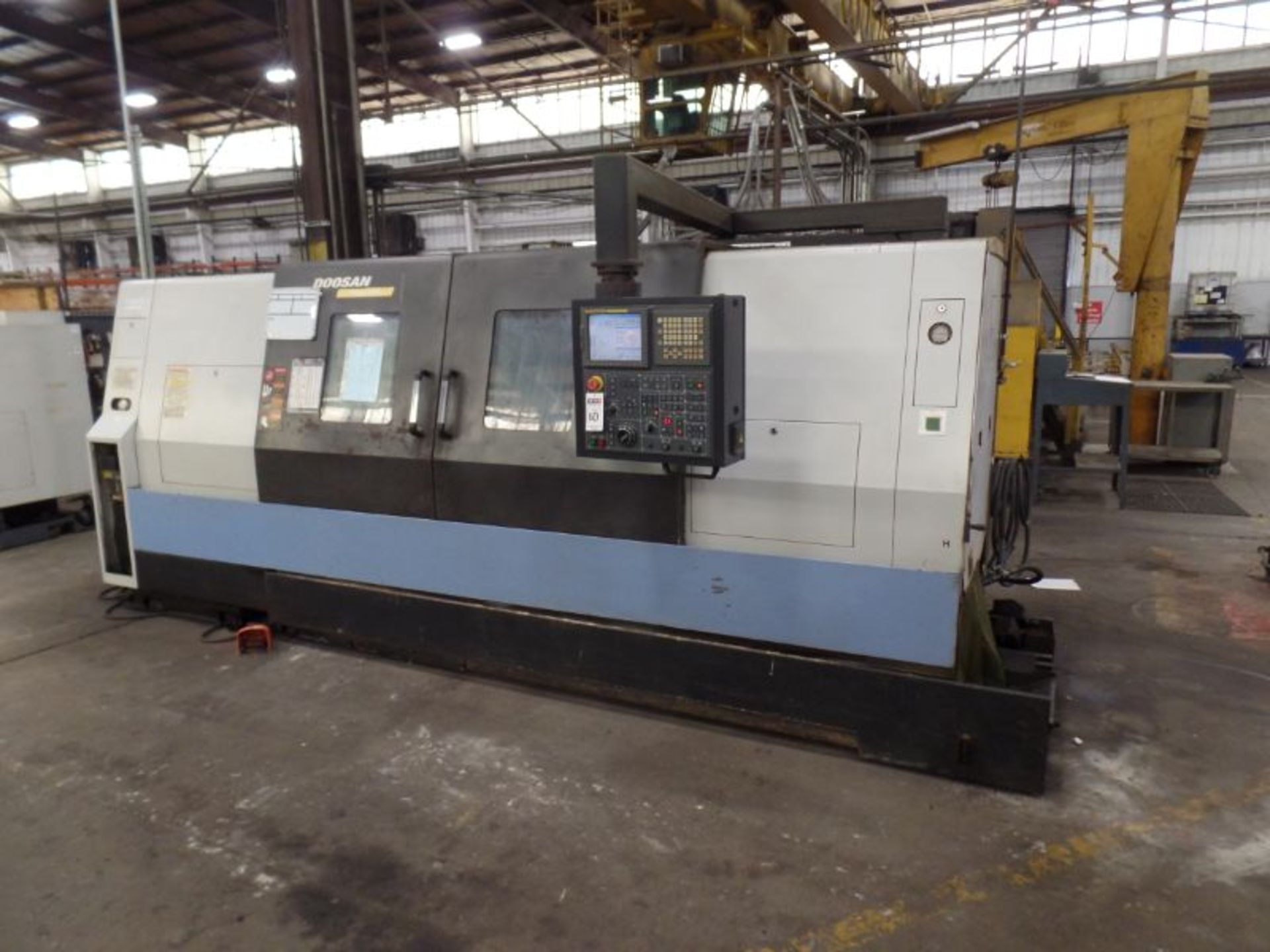 Doosan Puma 400LC, Fanuc 21i-TB, 30” SW, 21.7” Max. Turn Dia. x 82” Max. Turn Length, 7.1” Spindle - Image 3 of 14