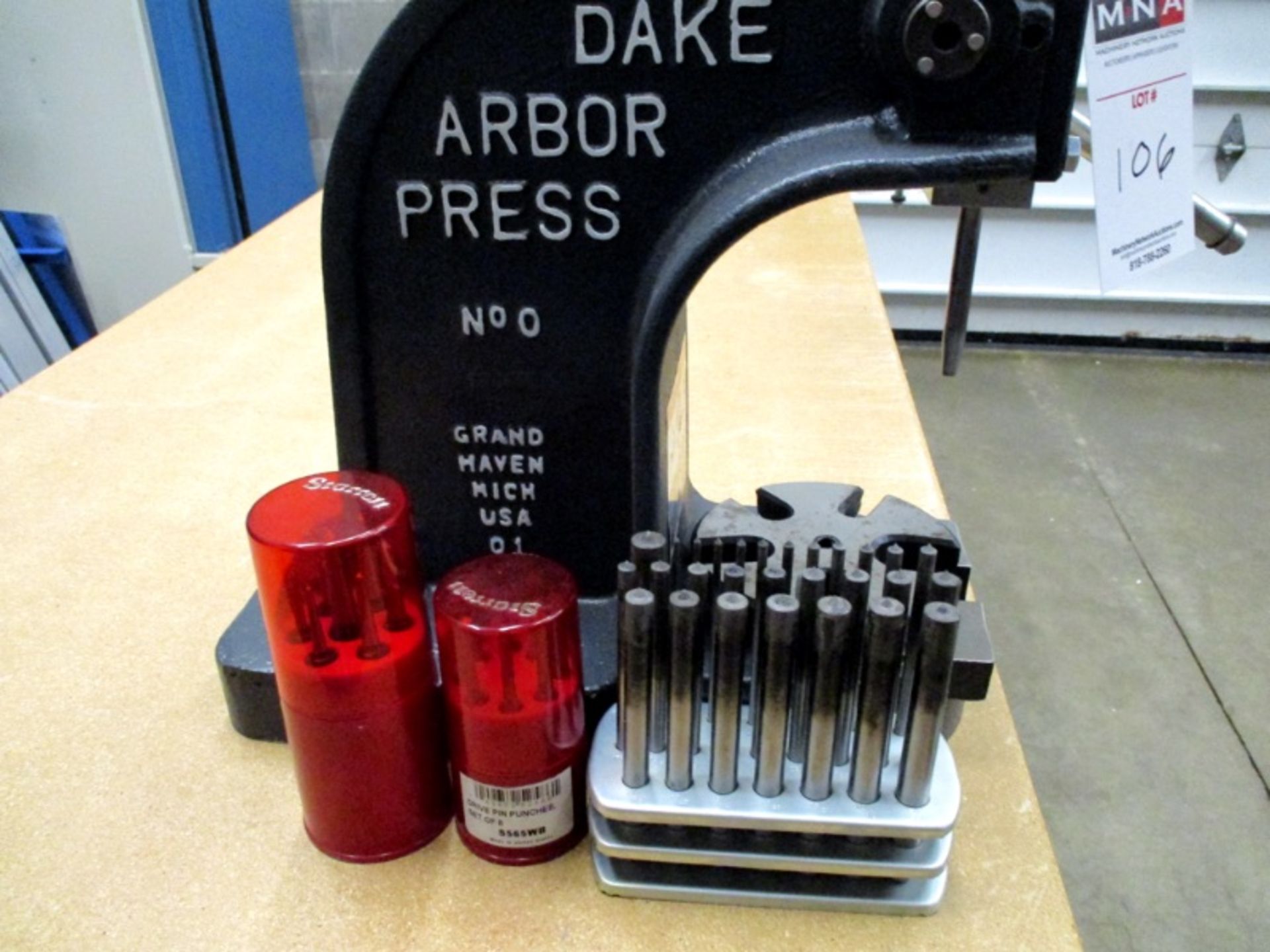 Dake Arbor Press #0 with punch sets - Image 2 of 2