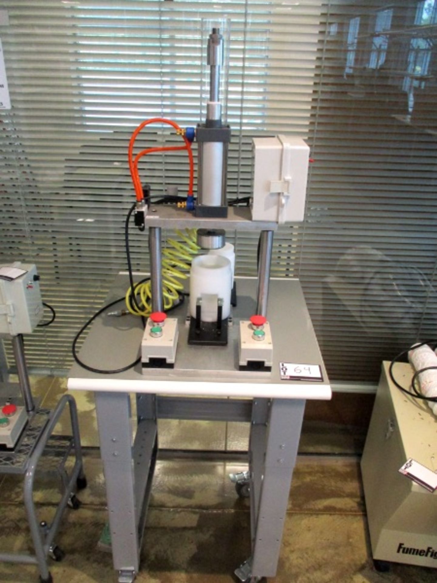Electric Pneumatic 2 post press with Fonray Air Cylinder, MDL# ASCJ-63M100-30, Palm buttons and - Image 3 of 3