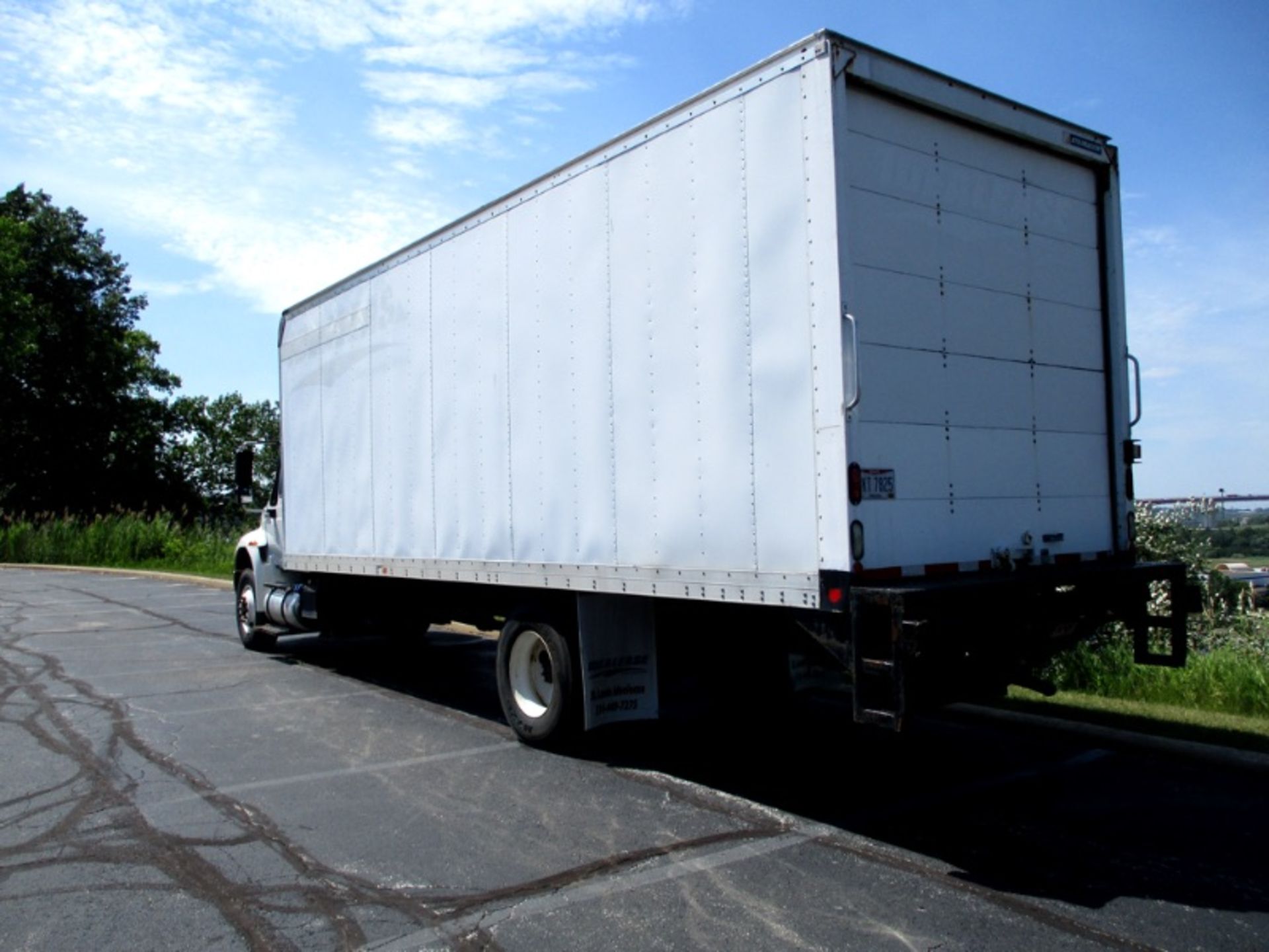 Navistar (Dura Star) #4300 SBA 4 x 2 Box Truck, New 2014, Diesel, Approx. 200,000 miles, Utilimaster - Image 5 of 10