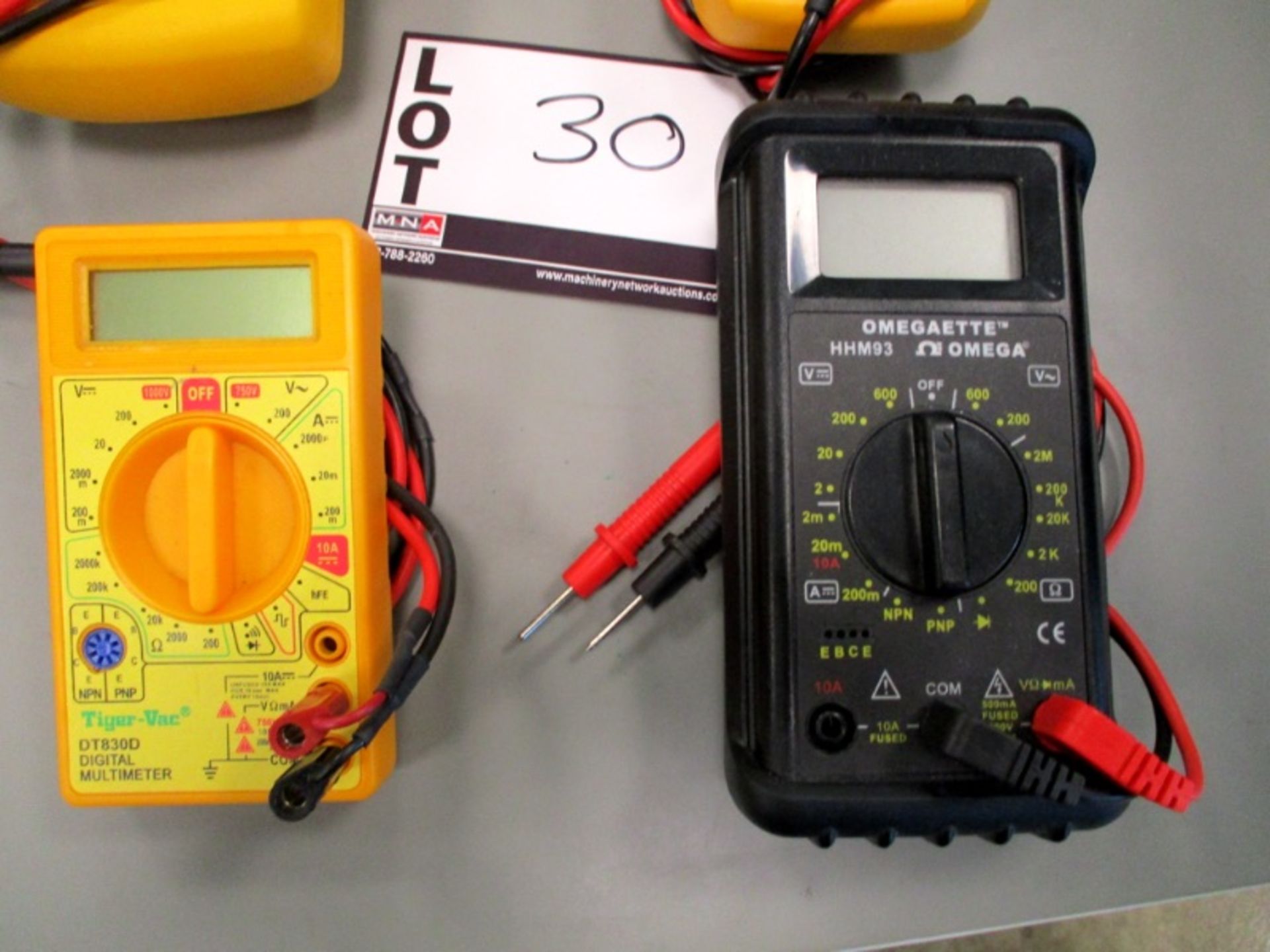 Fluke 87V & 115 True RMS, Tiger-Vac DT830 and Omegaette HHM93 Multi-Meters - Image 3 of 3