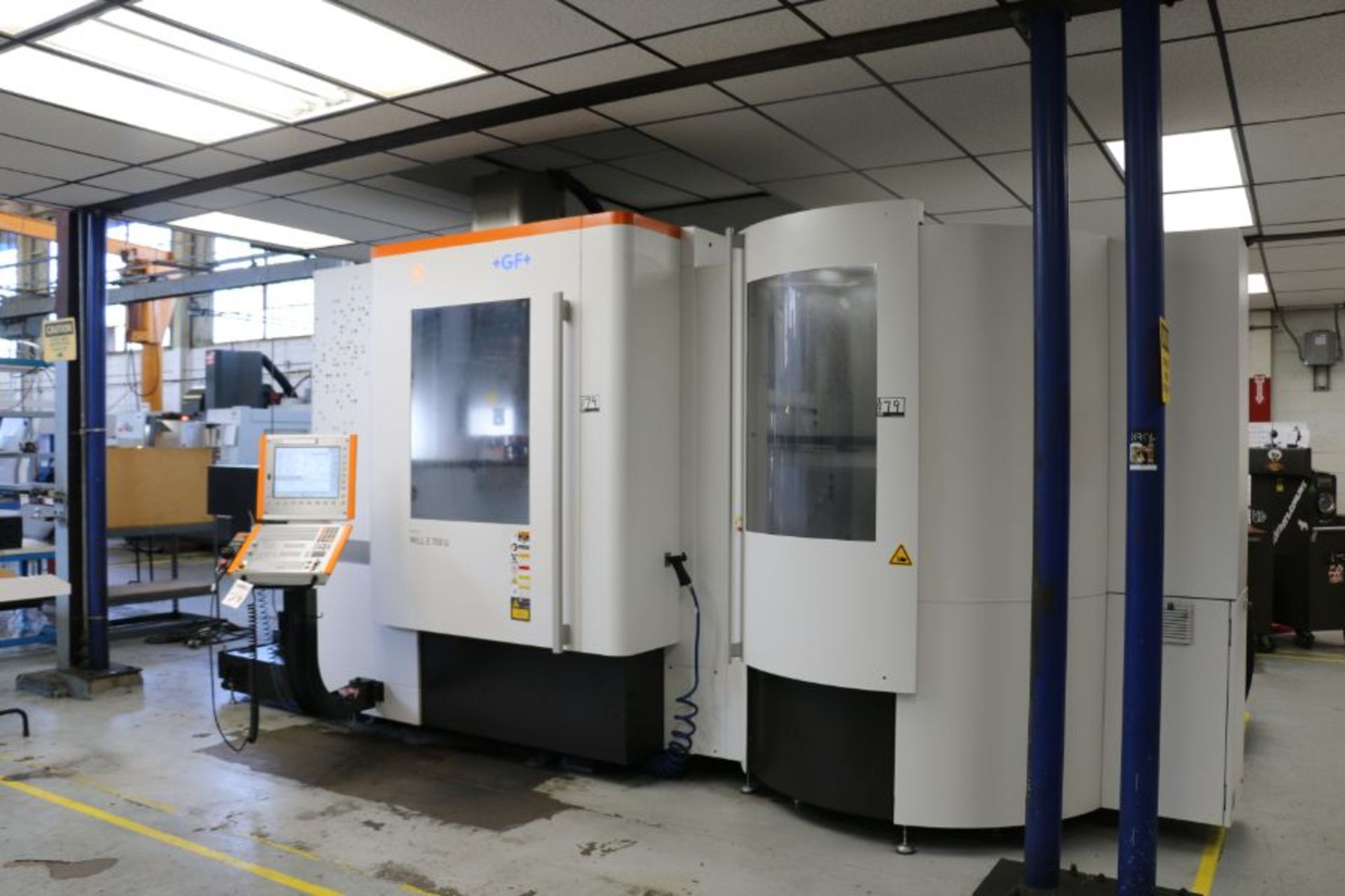 2018, GF Mikron Mill E 700U Full 5-Axis Simultanious VMC, HH iTNC 530 Ctrl , 3R System 770-5 Table - Image 4 of 22