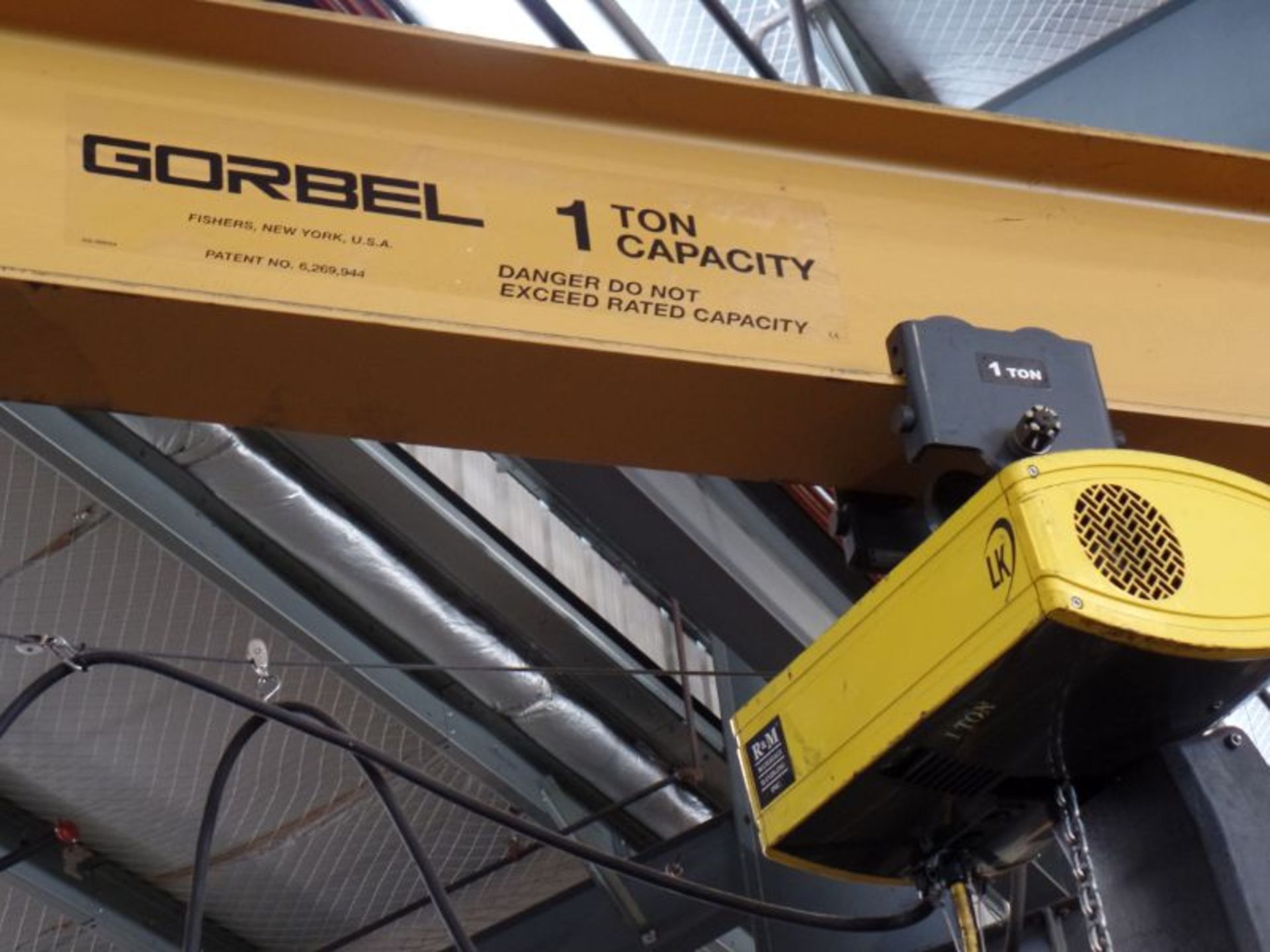 1 Ton Gorbel Jib Crane RM Loadmate 1 Ton Hoist - Image 3 of 6