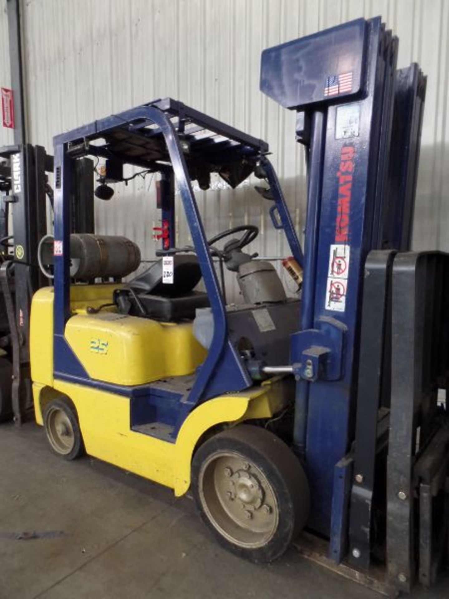 Komatsu FG25ST-12 5000lbs Cap. LPG Forklift, s/n 562575A - Image 3 of 4