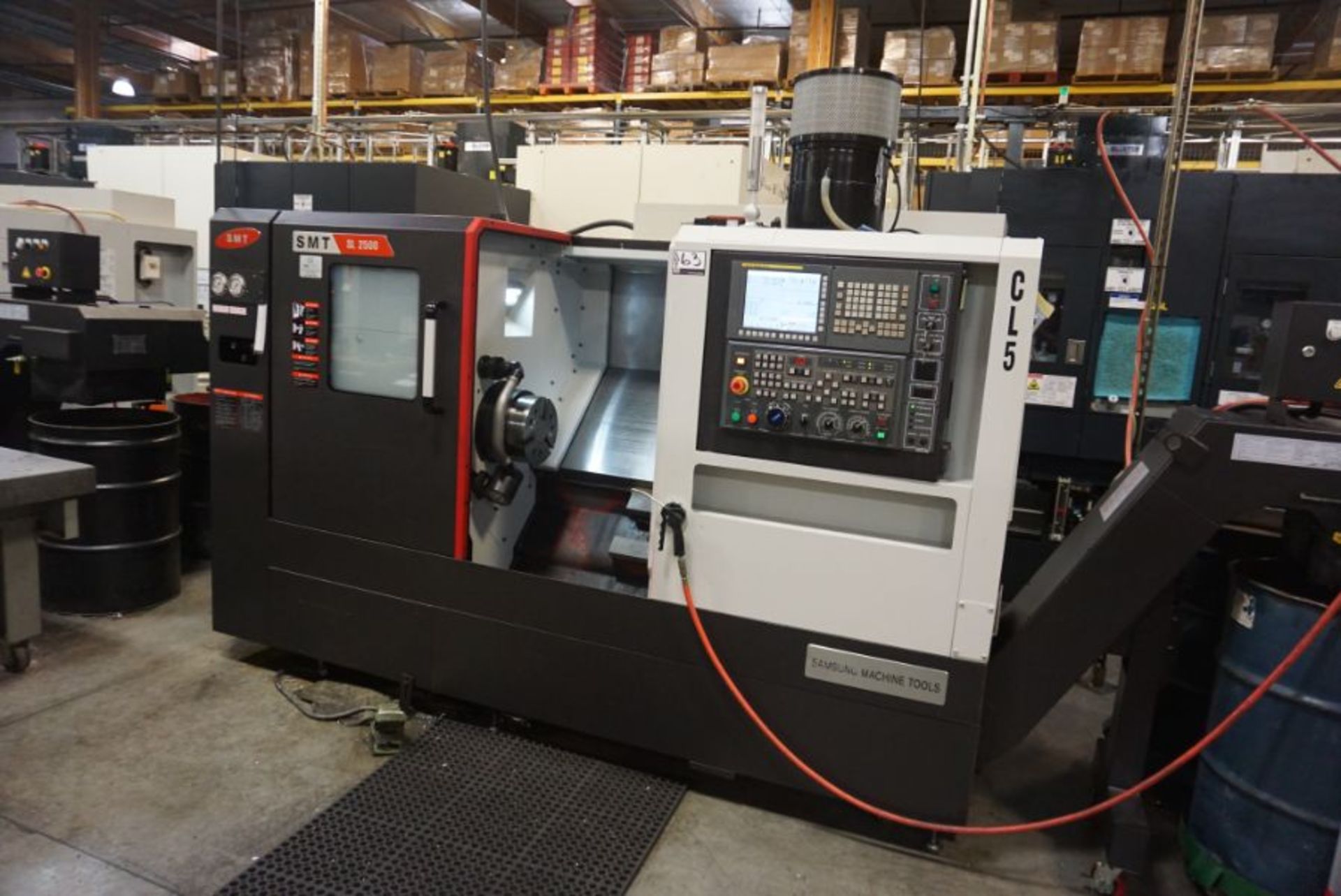 Samsung SL2500 CNC Lathe, Fanuc 0i-TC Control, New 2016 - Image 2 of 8