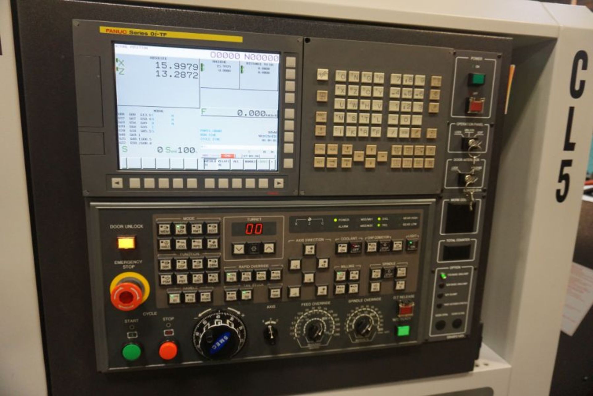 Samsung SL2500 CNC Lathe, Fanuc 0i-TC Control, New 2016 - Image 7 of 8