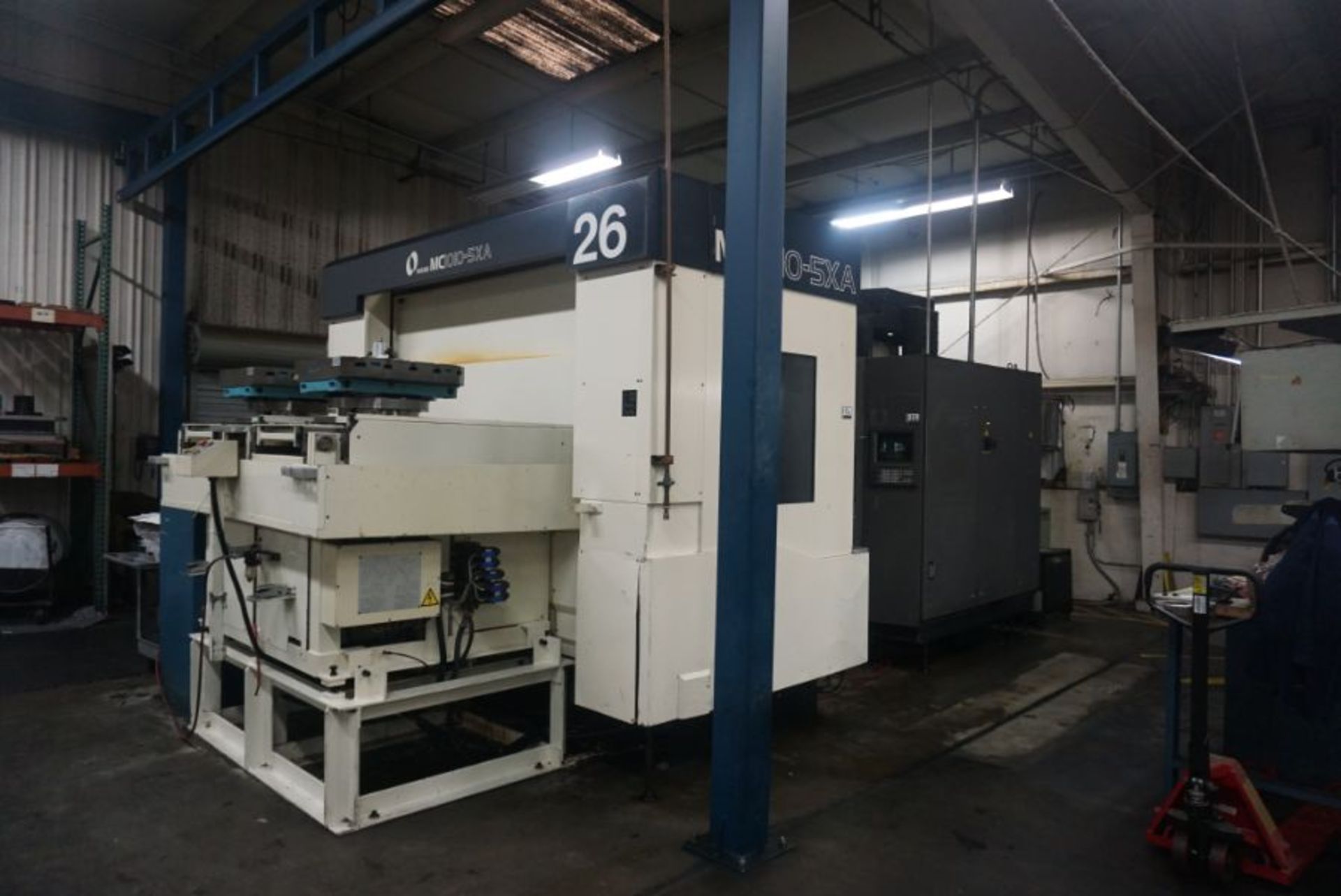 Makino MC1010-5X 5-Axis HMC, Fanuc 16 Pro 3 Control, 39.7” x 41.3” x 41.3” Travels, +20 / -100 A,