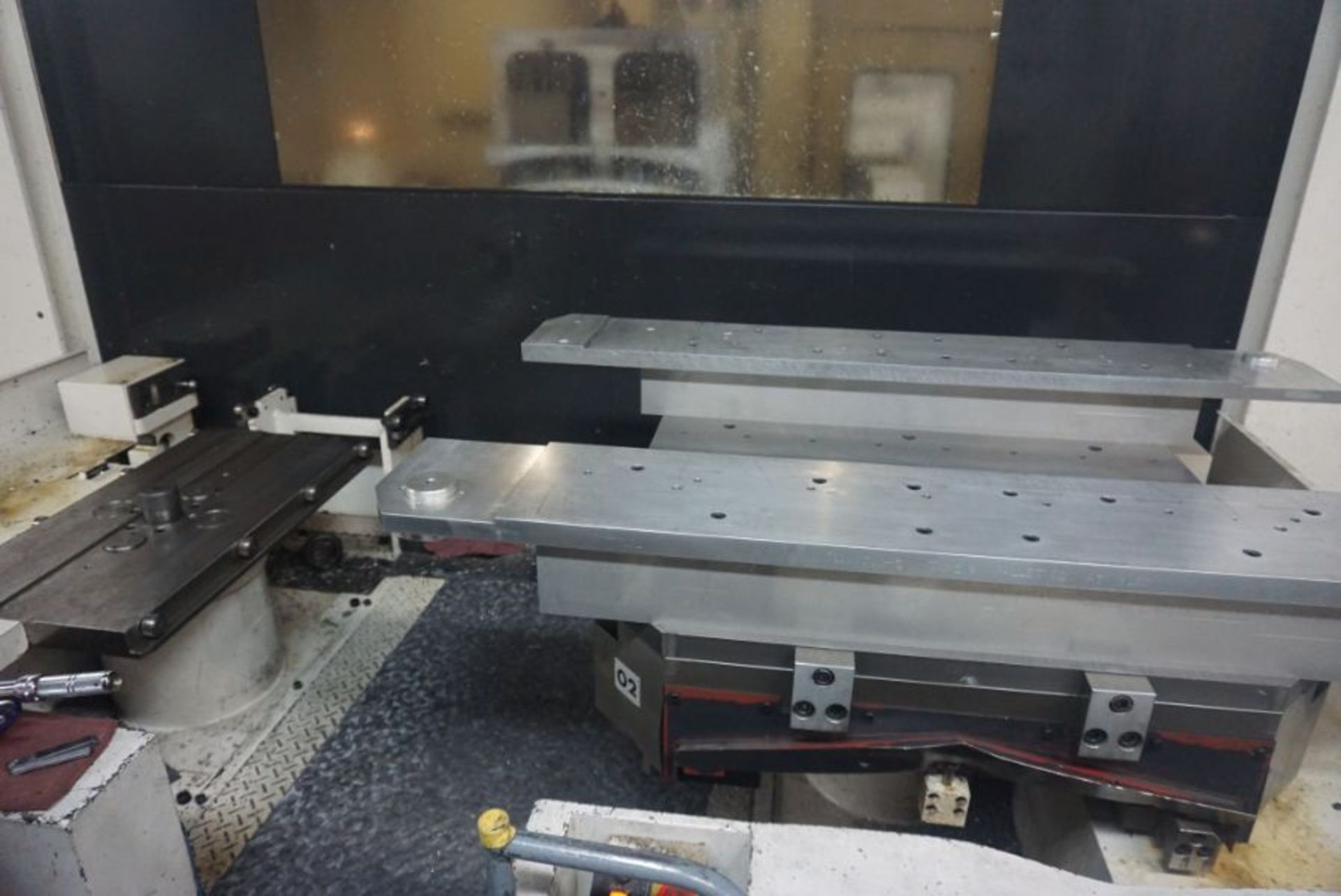 Toshiba BMC-1000(5) 5-Axis Horizontal Machining Center, Tosnuc 888 Control, New 2001 - Image 5 of 7