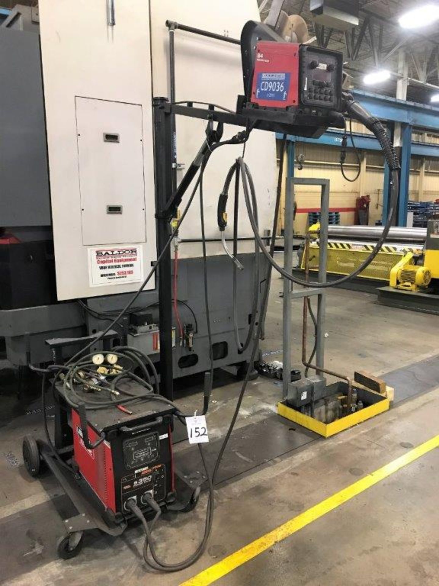Lincoln Powerwave S350, 350 amp Advanced Multi Process Welder S/N: U1141010122, with Power Feed 84