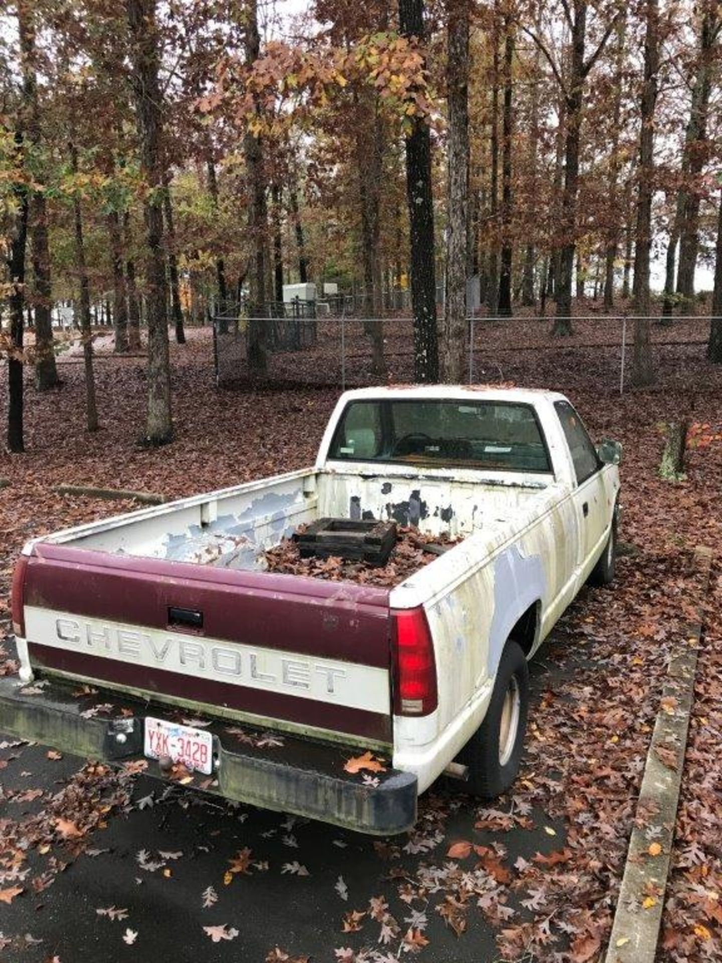 Chevy 1500, Truck 1988, 131,000 Miles - Image 3 of 4