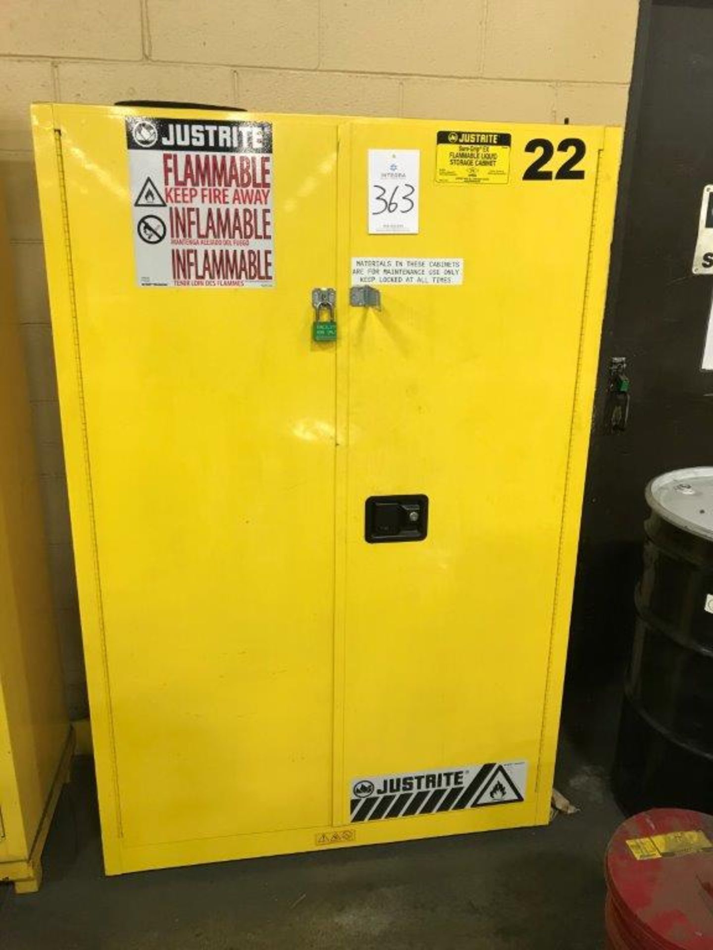 Just Rite 894500, 45-Gallon Flammable Liquids Storage Cabinet