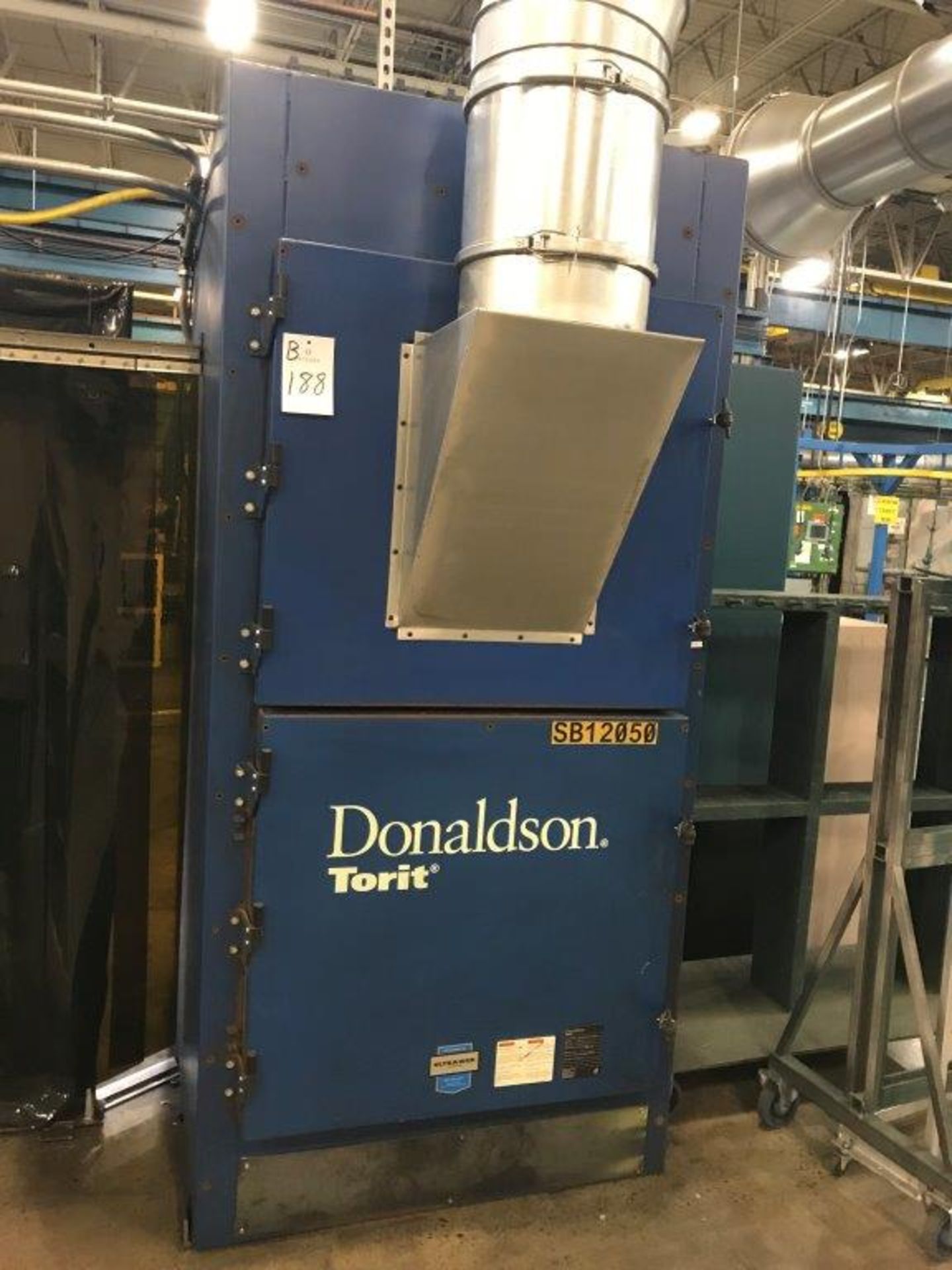 Donaldson Torit Model DWS 6 Down Flo Work Station Dust Collection System