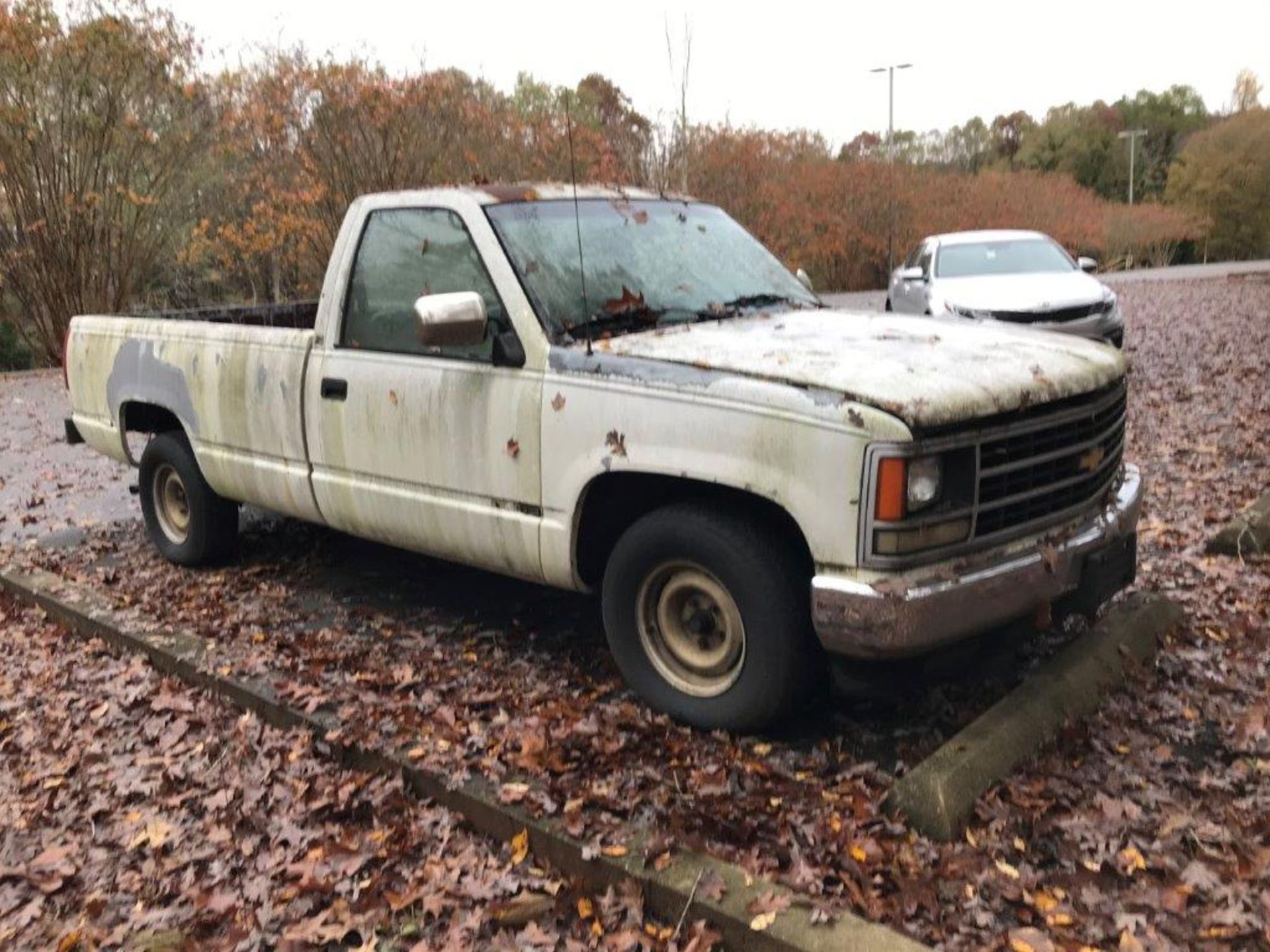 Chevy 1500, Truck 1988, 131,000 Miles - Image 2 of 4