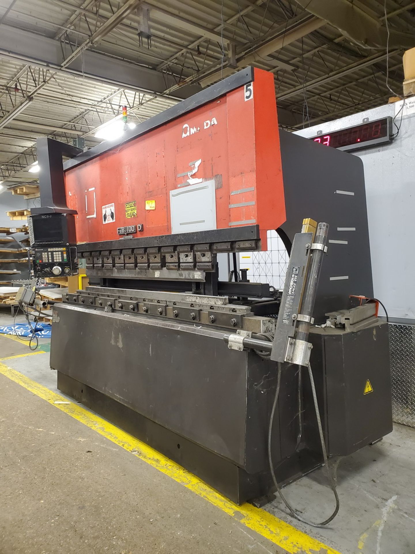 1993 Amada Fab 100D CNC Press Brake