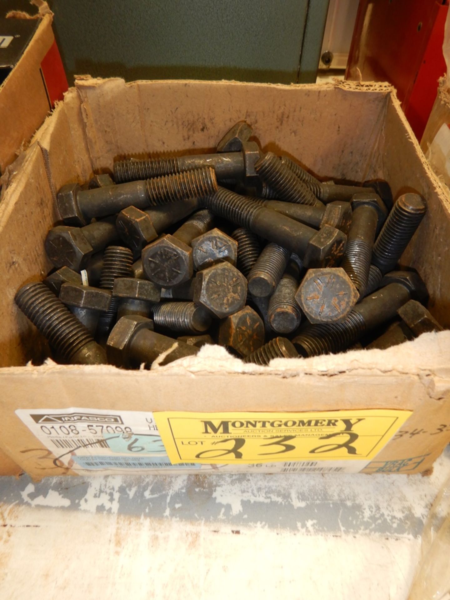 L/O BLACK 3 1/2" BOLTS