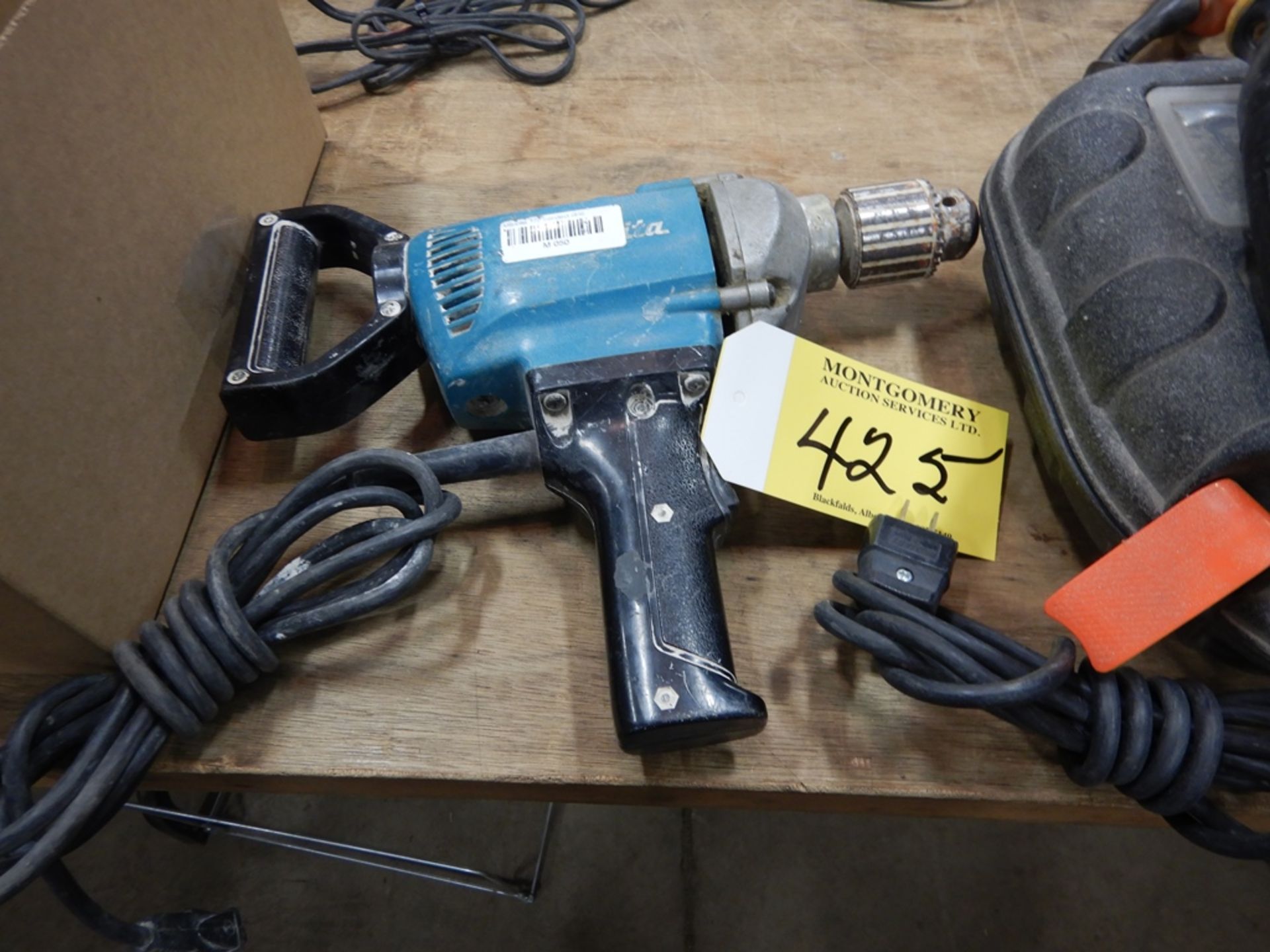 MAKITA 1/2" CORDED DRILL, 2-DEWALT CORDED DRYWALL SCREW DRIVERS, B&D PALM SANDER - Image 3 of 3