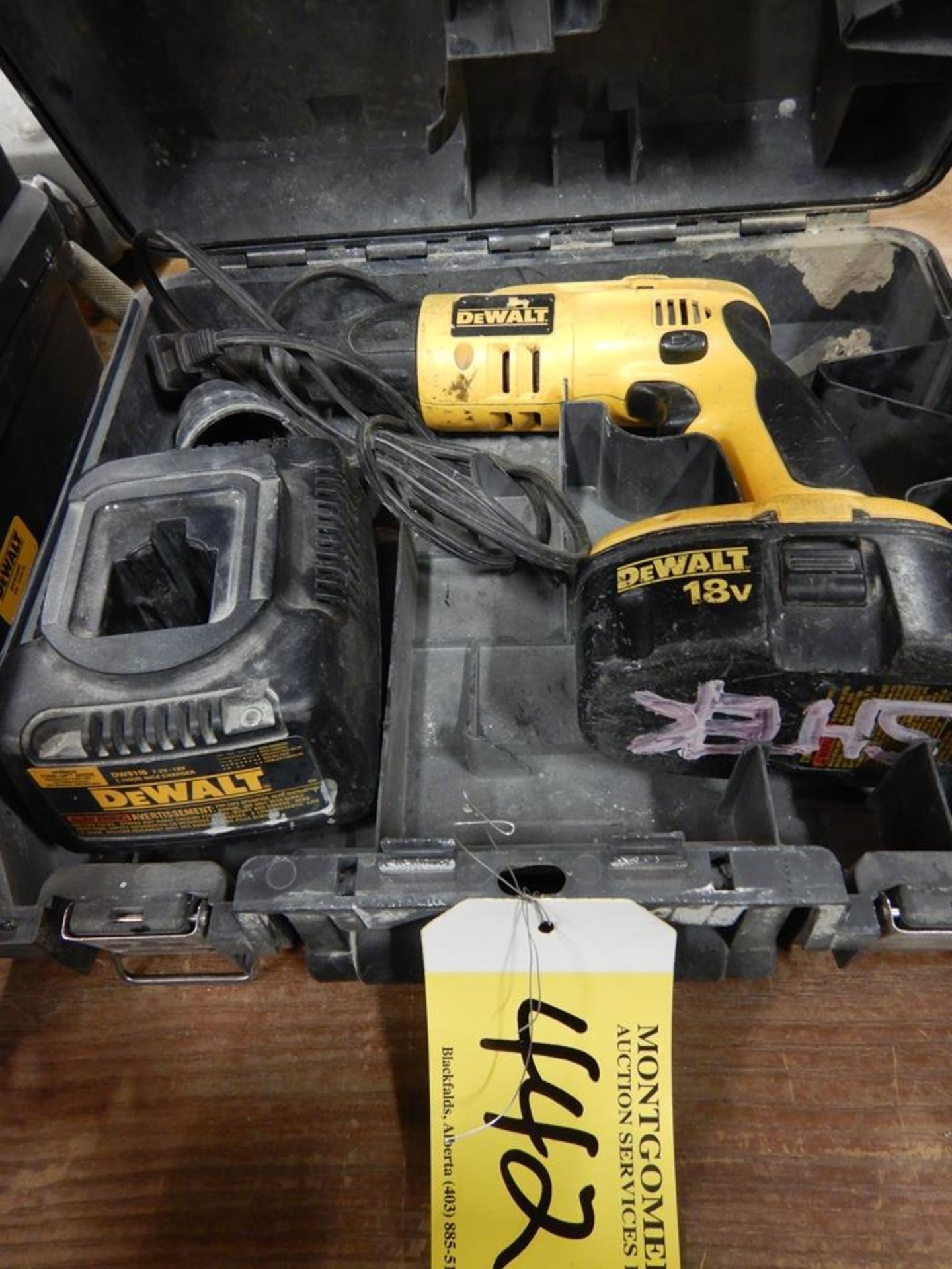 DEWALT 18V CORDLESS DRYWALL SCREWDRIVER