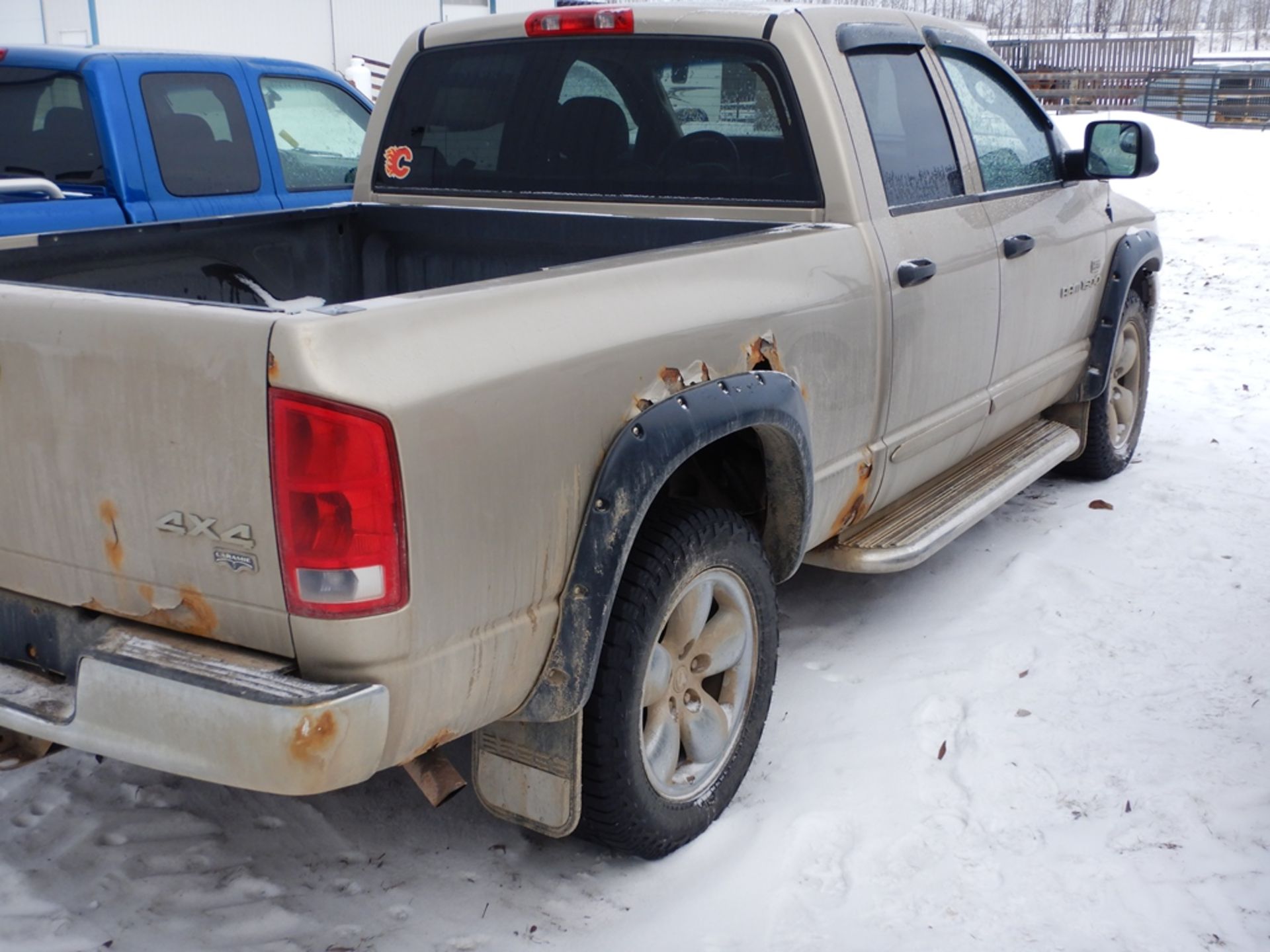 2003 DODGE RAM 1500 4X4 CREW CAB PICKUP TRUCK, LARAMIE, 5.7 L HEMI MAGNUM, A/T, 305541 KM SHOWING - Image 2 of 4