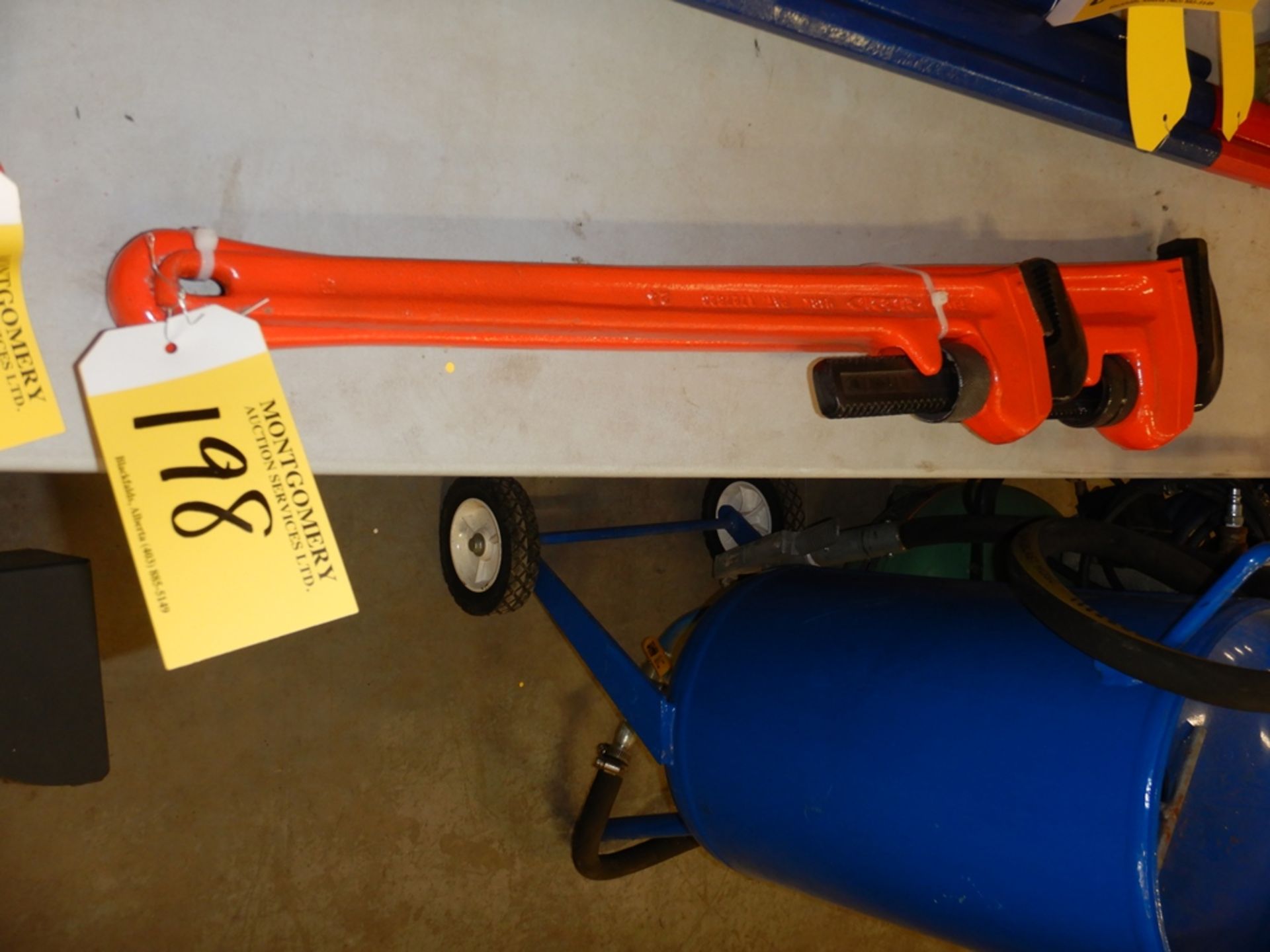 RIDGID 24" STEEL PIPE WRENCH & RIDGID 36" STEEL PIPE WRENCH