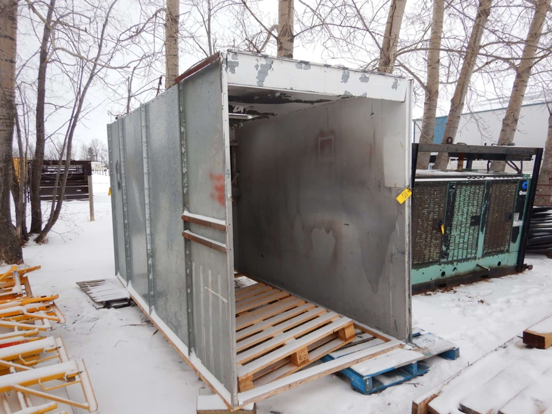 GALVANIZED INDUSTRIAL SPRAY BOOTH, 60"WX12.5'lX 82"H