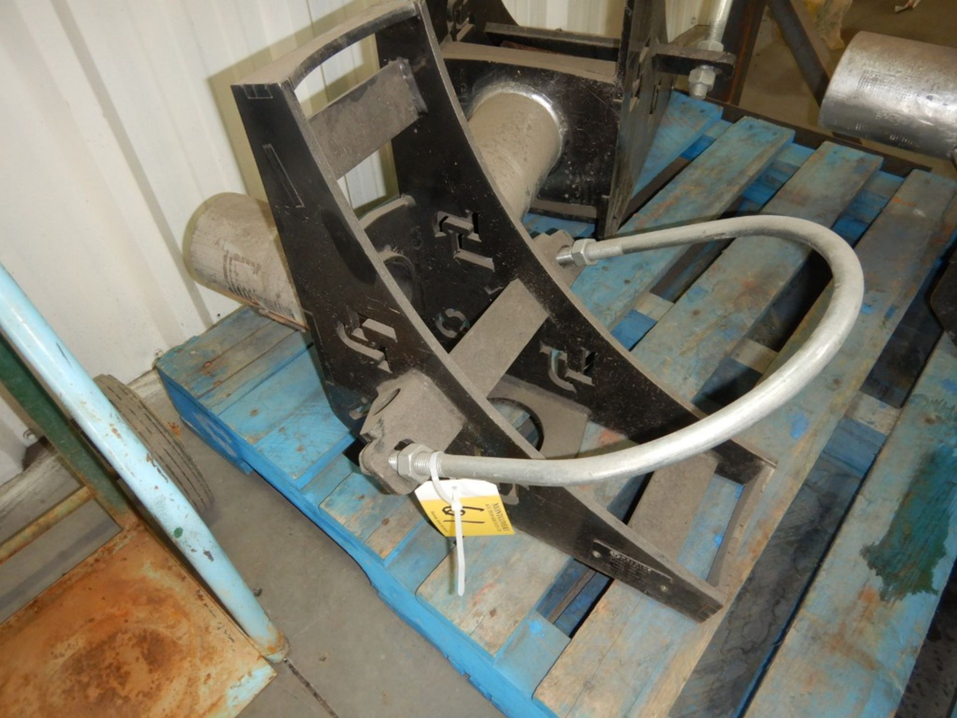 LJ WELDING 90 DEGREE 10" PIPE JIG MODEL 10E-200