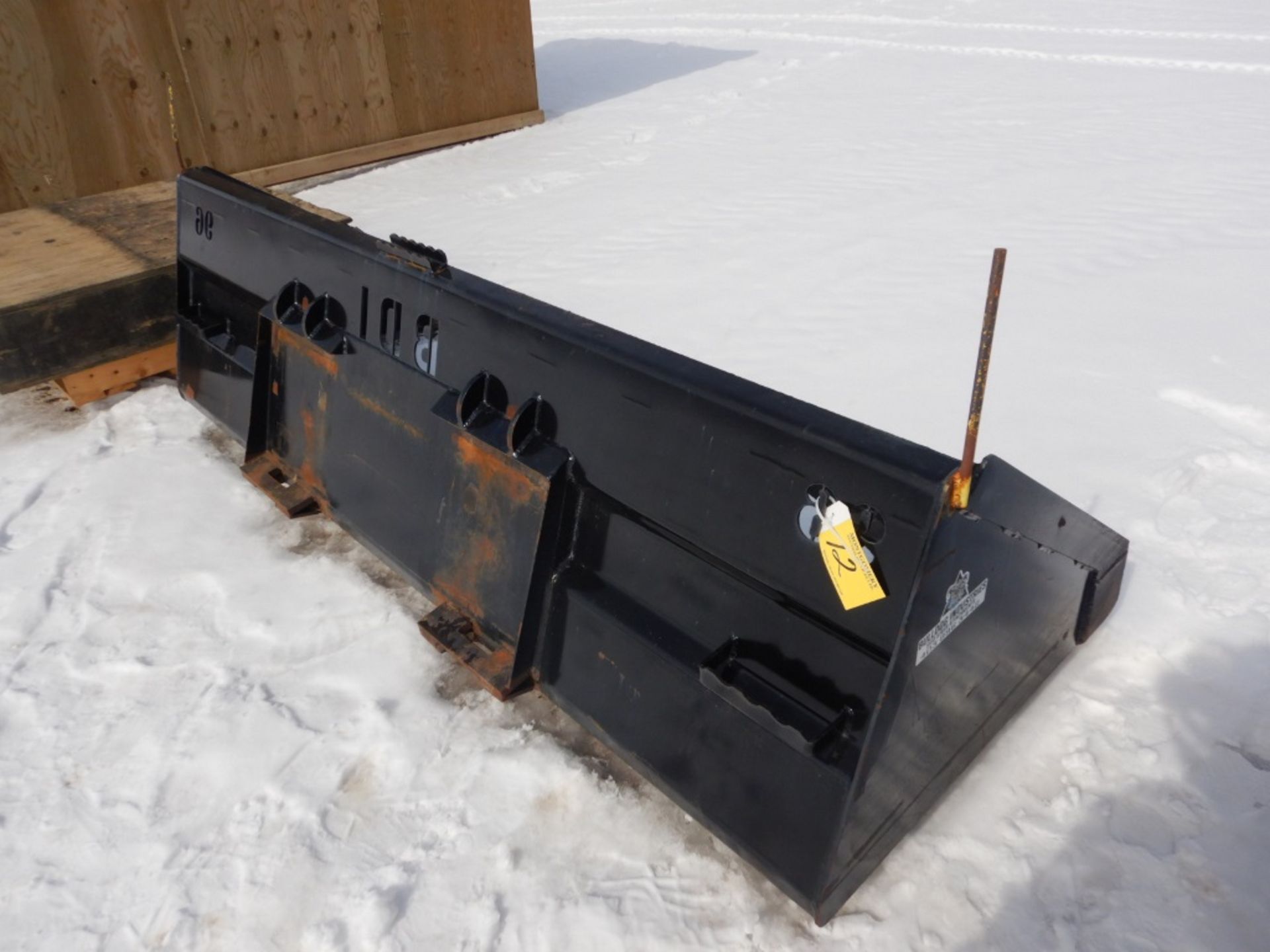 HLA 96" SNOW BUCKET TO FIT GEHL AL650 WHEEL LOADER - Image 5 of 6