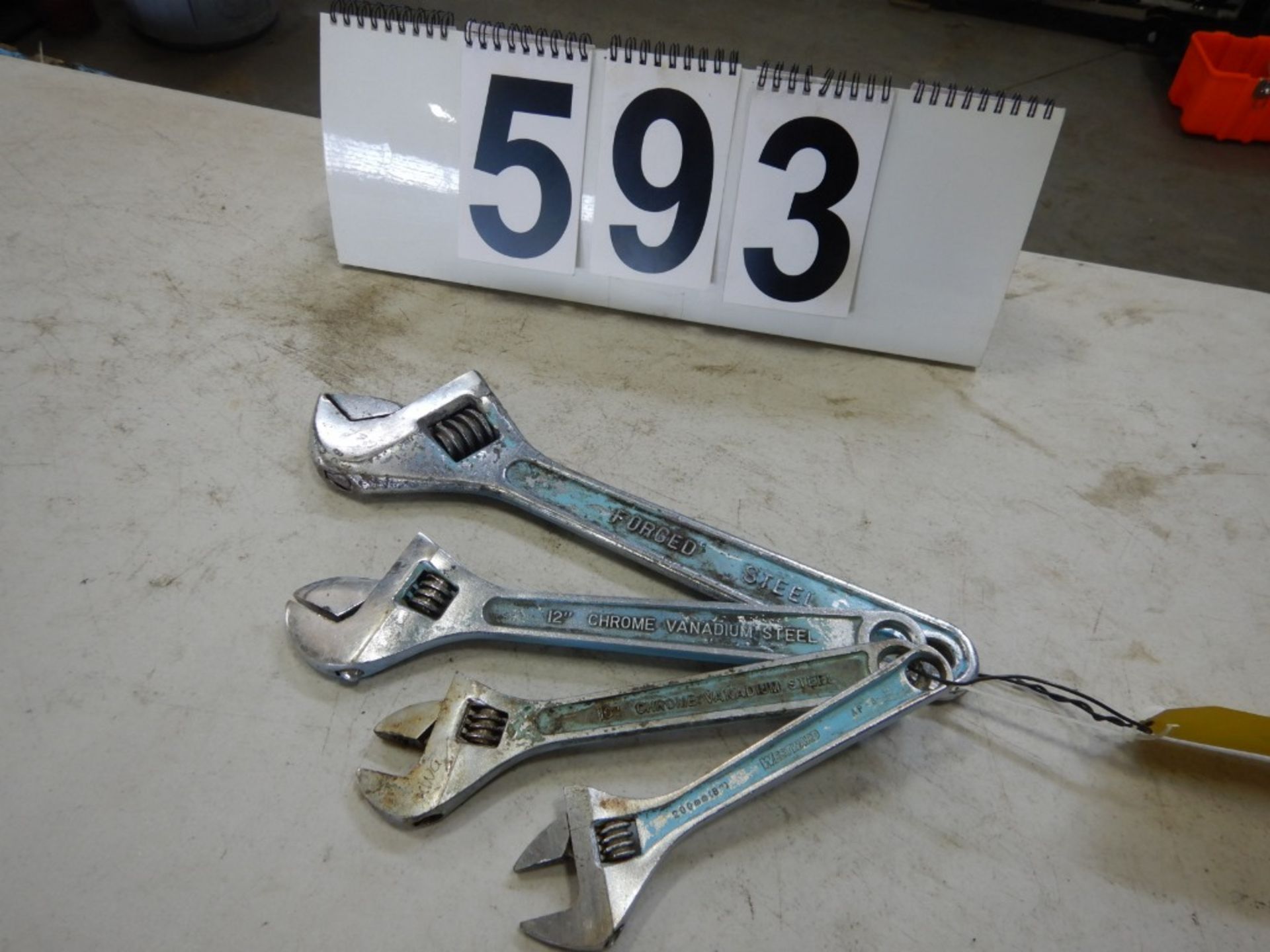 L/O ASSORTED CRESCENT WRENCHES