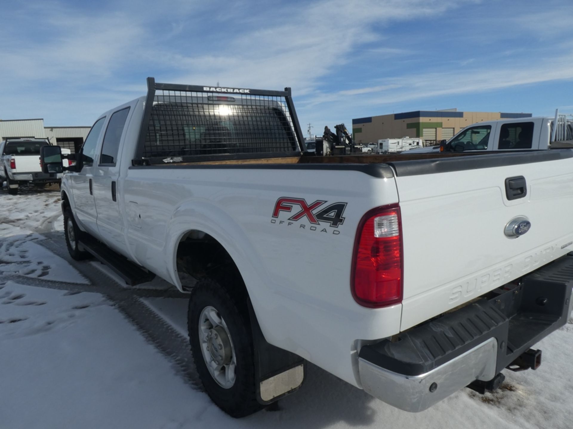 2016 FORD F350 XLT 4X4 CREW CAB, LONG BOX PICKUP W/FLEX FUEL GAS ENGINE, 84,714 KM SHOWINGS/N - Image 7 of 12