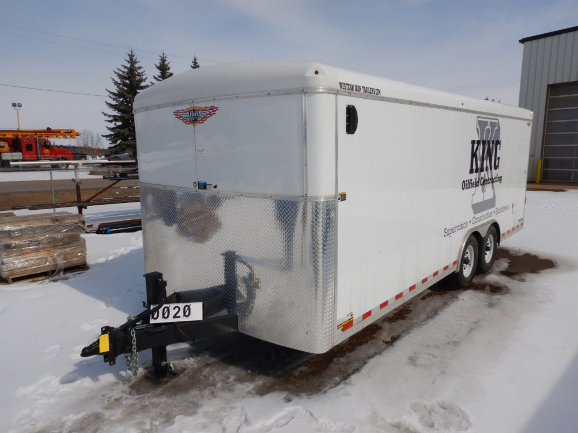 2017 H&H TOPLINE 20 FT T/A ENCLOSED CARGO TRAILER W/MAN DOOR, REAR BARN DOORS, RACKING, WIRED,