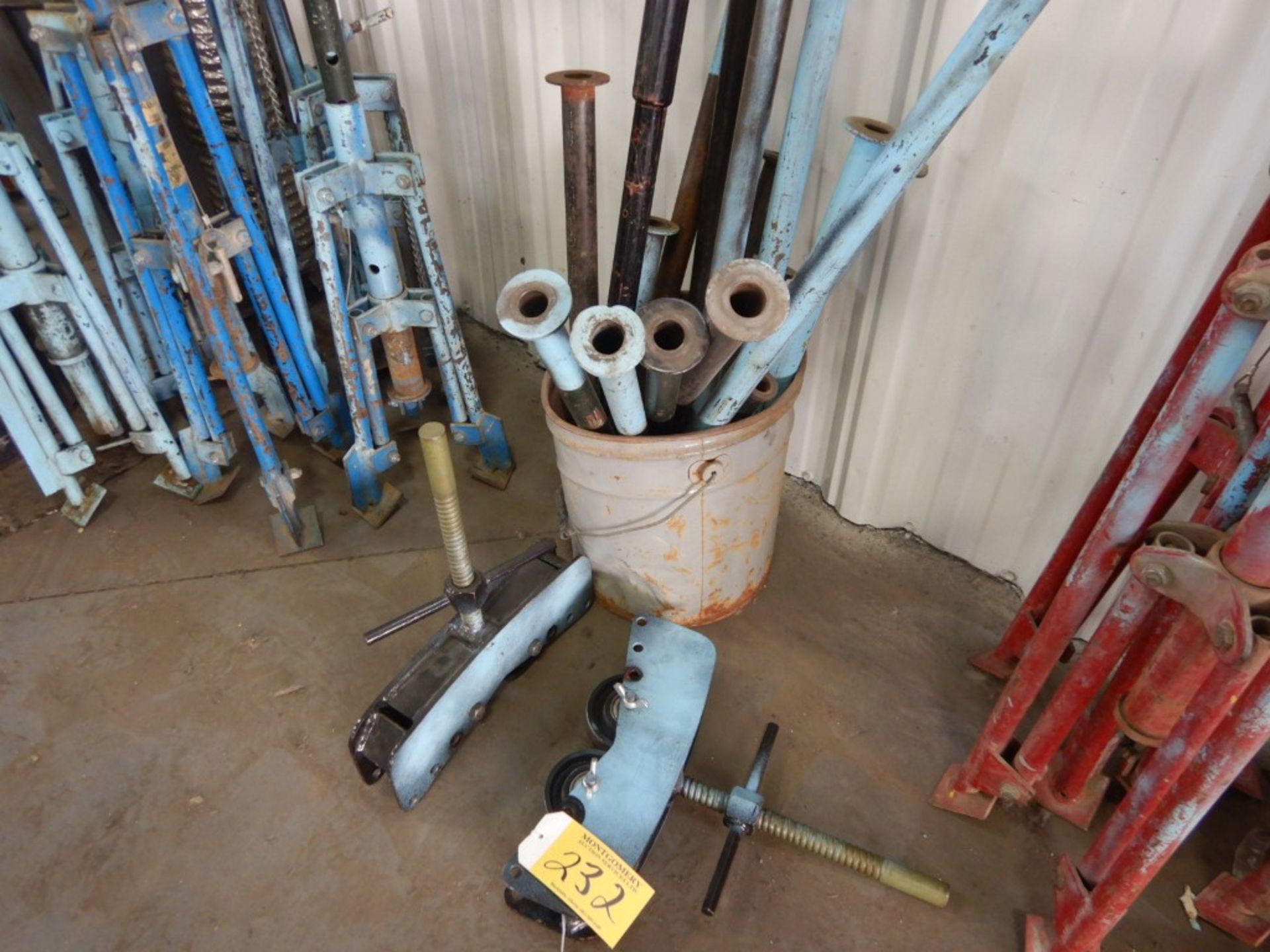 2-JAVELIN IND. PIPE ROLLERS & ASSORTED PIPE STAND PARTS